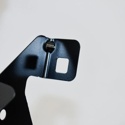 NEW BMW 7 F01 RIGHT SIDE FENDER BRACKET 41357207186 ORIGINAL