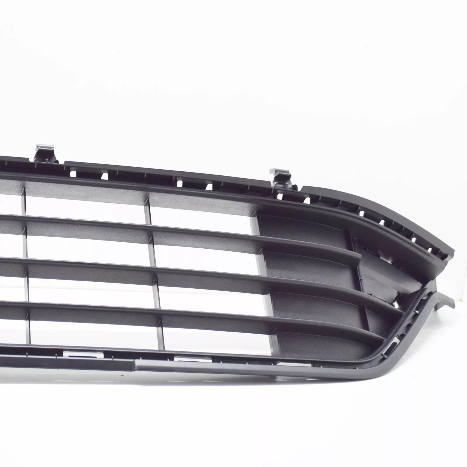 NEW VW GOLF SPORTSVAN AM1 FRONT BUMPER CENTER GRILLE 510853677G9B9 ORIGINAL