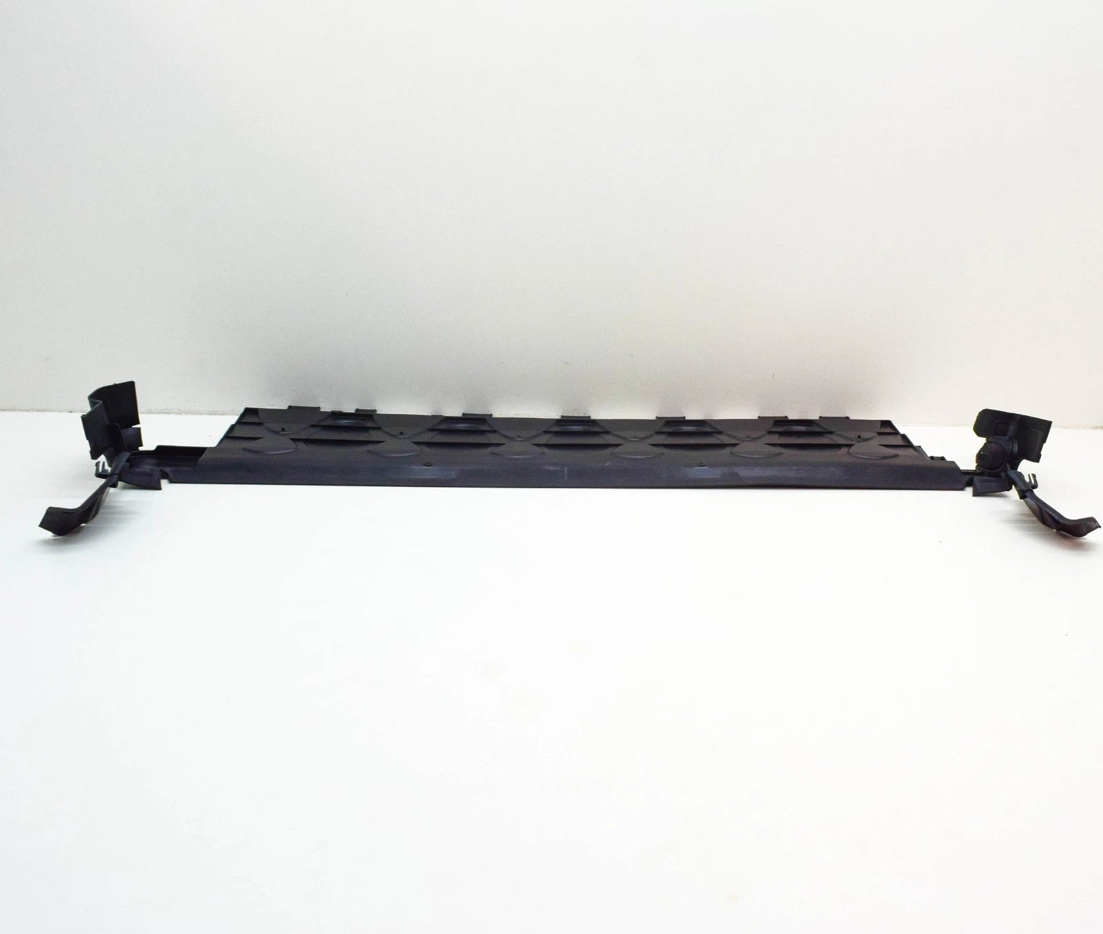 NEW MERCEDES-BENZ S W223 RADIATOR AIR DUCT LOWER A2235052800 ORIGINAL