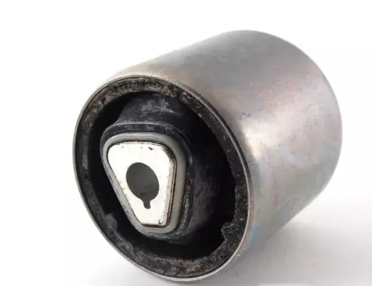 NEW BMW 1 E81 FRONT CONTROL ARM HYDRO BEARING 31126763719 ORIGINAL