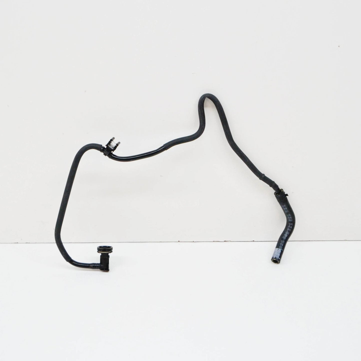 NEW AUDI A5 SPORTBACK 8T ENGINE EXPANSION TANK VENT HOSE 8K0121086AA