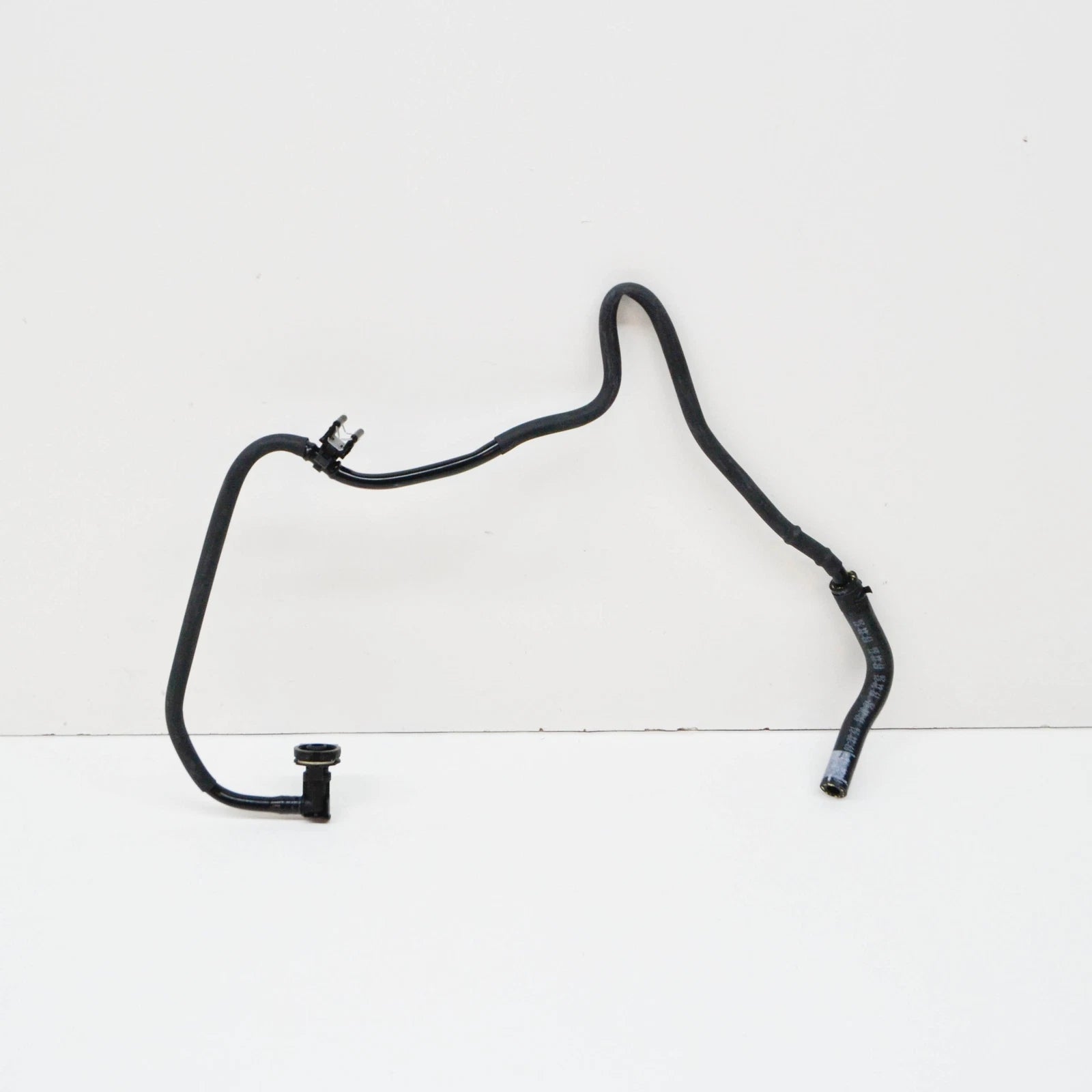 NEW AUDI A5 SPORTBACK 8T ENGINE EXPANSION TANK VENT HOSE 8K0121086AA