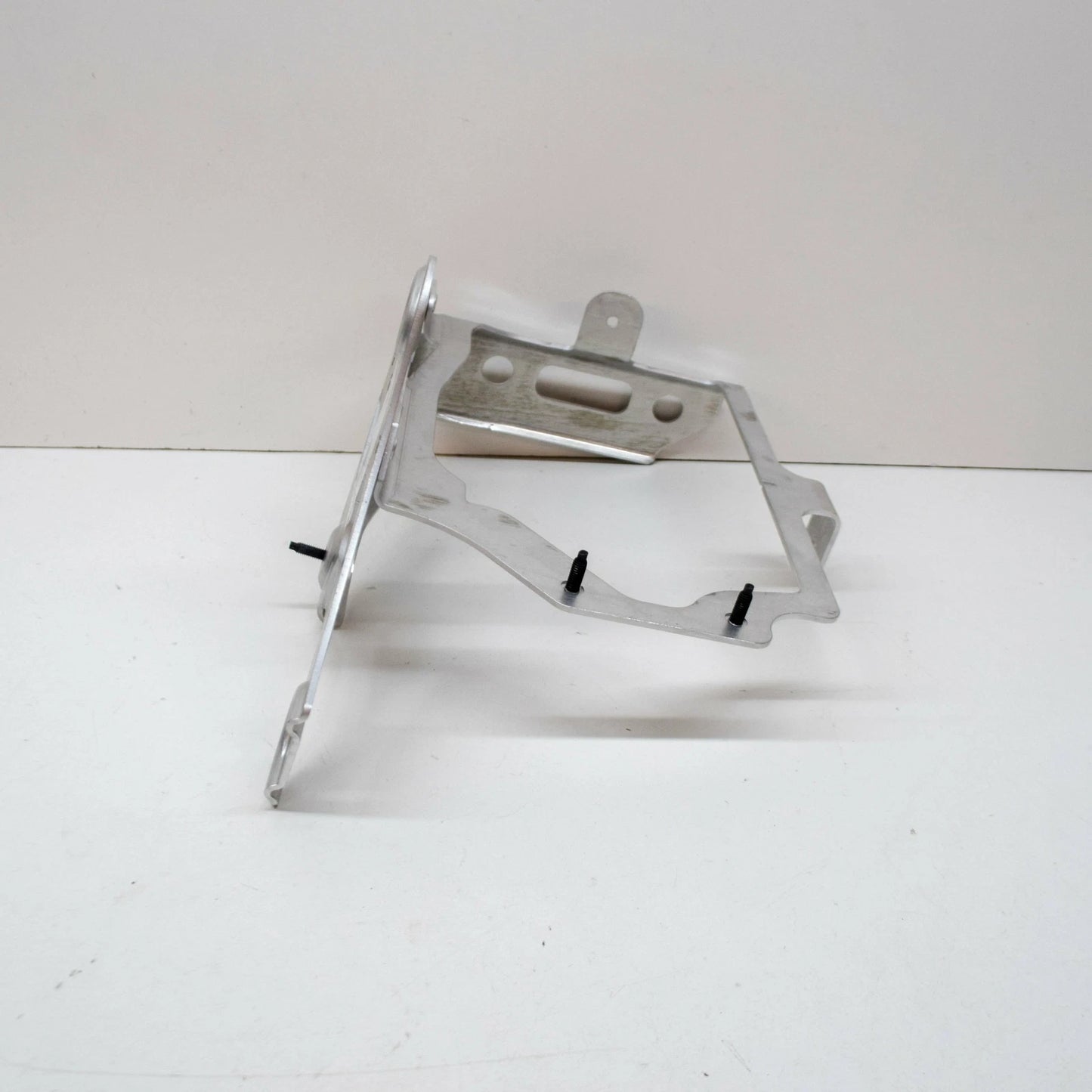 NEW AUDI TT RS 8S FV MK3 AUXILIARY RADIATOR LEFT LOWER BRACKET 8S0121263