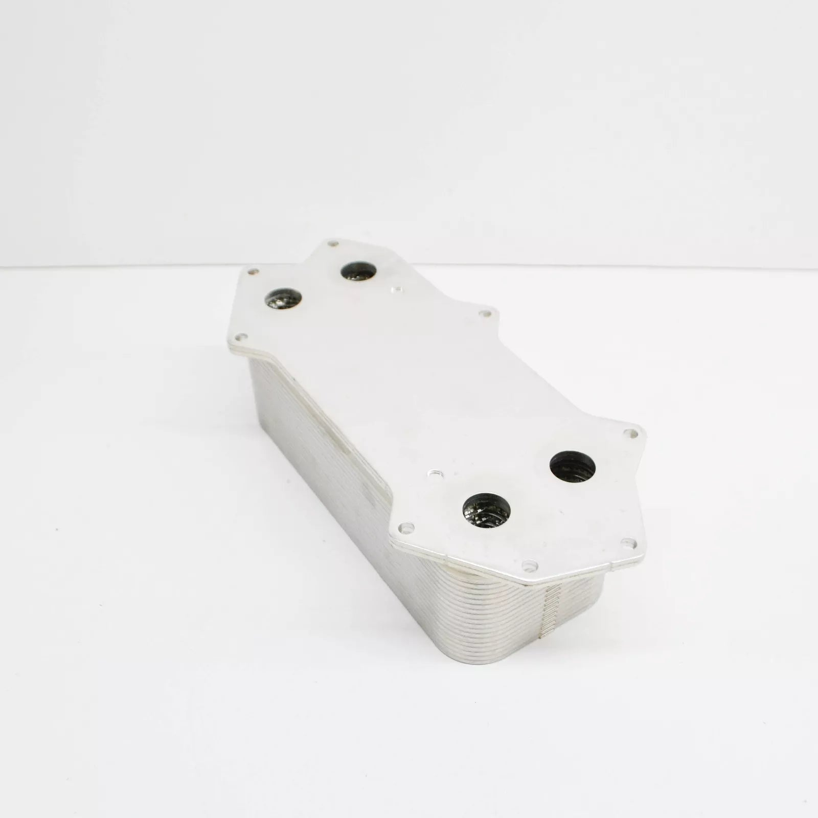 NEW AUDI R8 4S ENGINE OIL COOLER 07L117021M ORIGINAL