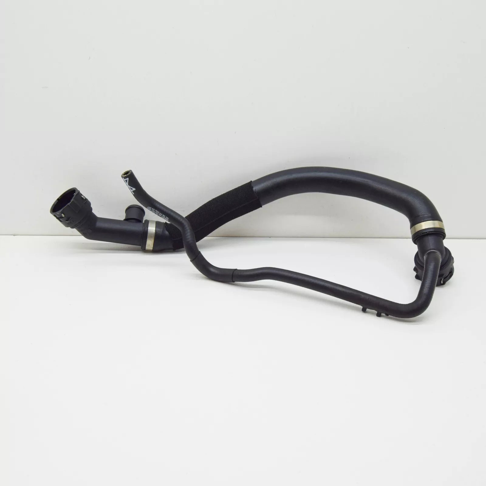 NEW VW GOLF CD MK8 COOLANT HOSE WITH QUICK RELEASE COUPLING 5WA122101AN ORIGINAL