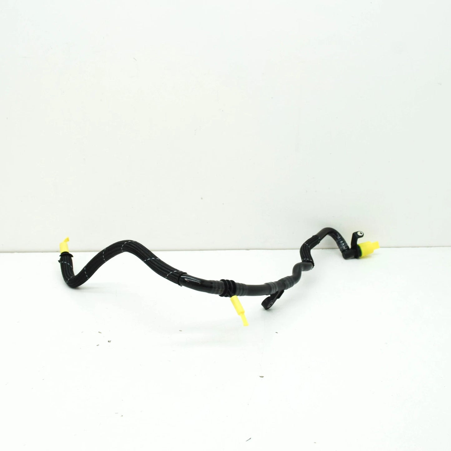 NEW AUDI A4 B9 ENGINE VACUUM PIPE 059131057Q ORIGINAL