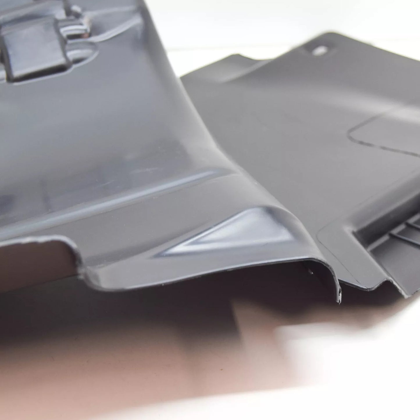 NEW MERCEDES-BENZ C W205 FRONT LEFT INNER ARCH LINER A2056913300 ORIGINAL