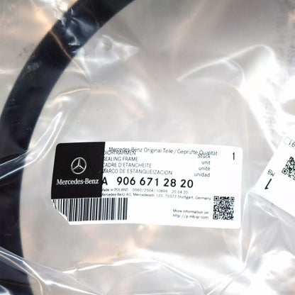 NEW MB SPRINTER 906 FRONT FIXED SIDEWALL WINDOW SEAL FRAME A9066712820