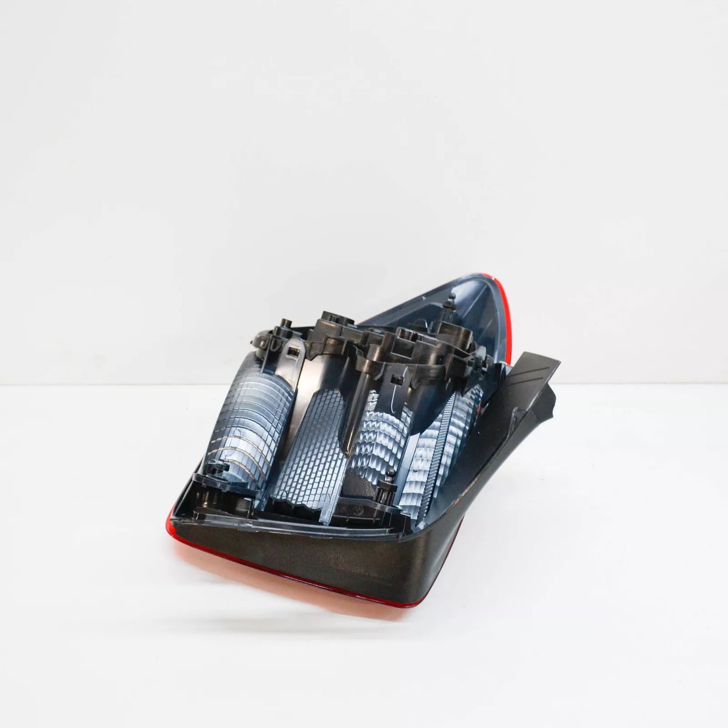 NEW BMW 1 F20 REAR RIGHT SIDE TAIL LIGHT 63217270098 ORIGINAL