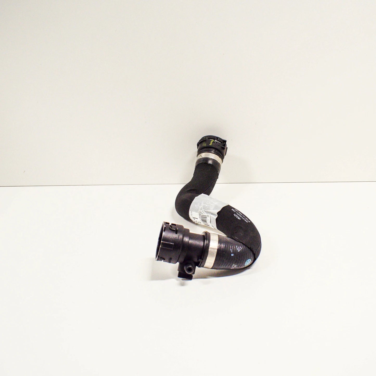 NEW AUDI A4 B8 WATER PIPE COOLANT HOSE 8K0121055B ORIGINAL