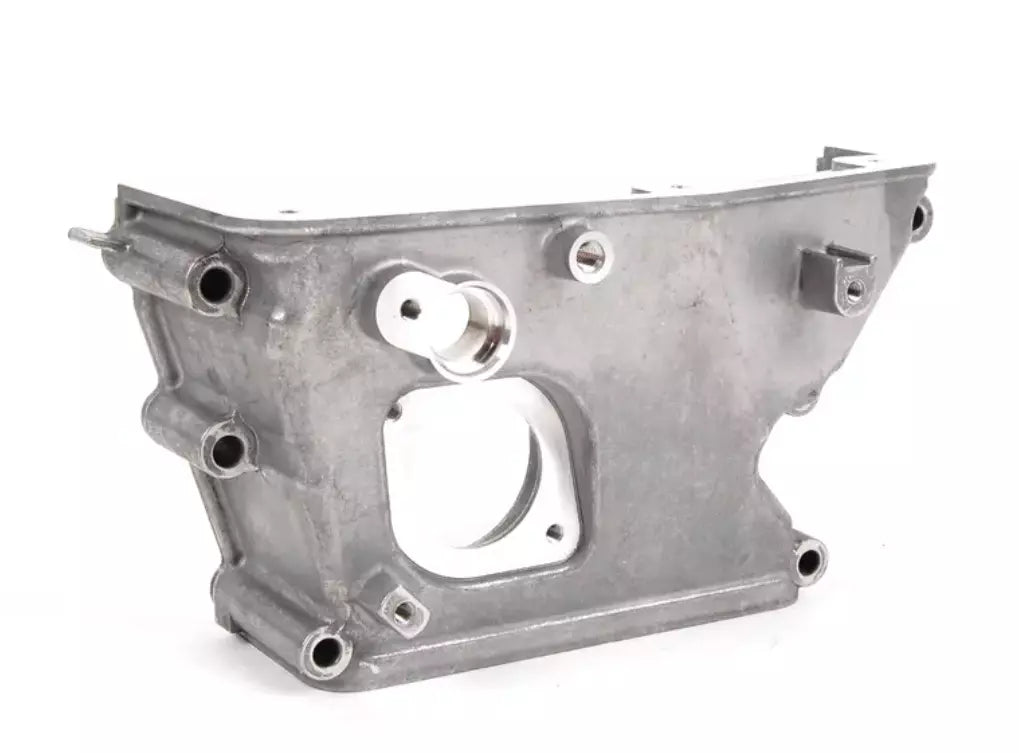 NEW BMW X5 E53 LEFT UPPER ENGINE TIMING COVER 1745509 11141745509 ORIGINAL