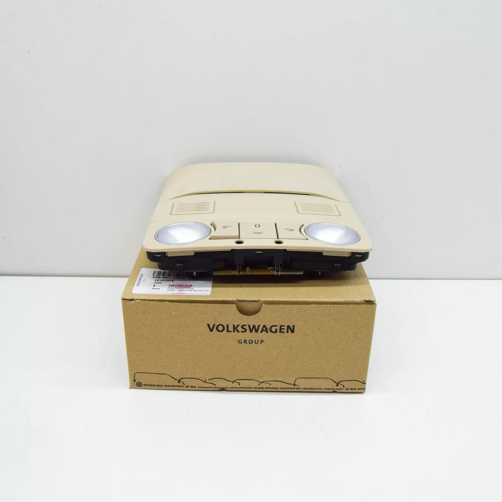 NEW VW GOLF VI 5K MK6 FRONT INTERIOR LIGHT 1K8947106CYAH 1K8947106C YAH ORIGINAL