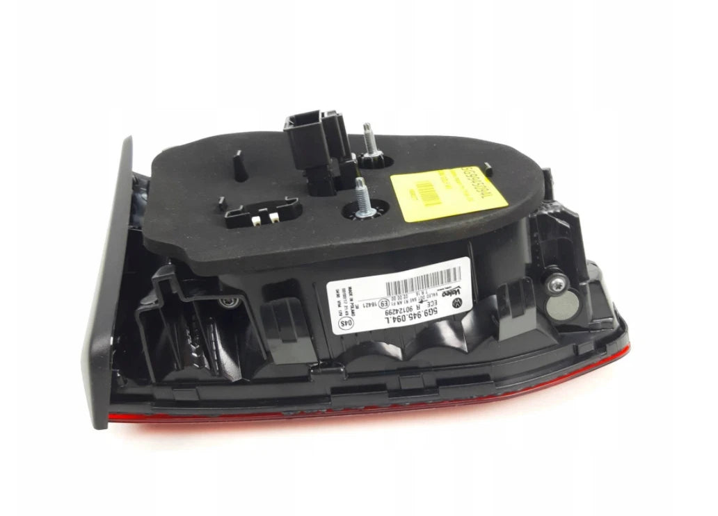 NEW VW GOLF VARIANT MK7 REAR RIGHT INNER TAILLIGHT LHD 5G9945094L ORIGINAL