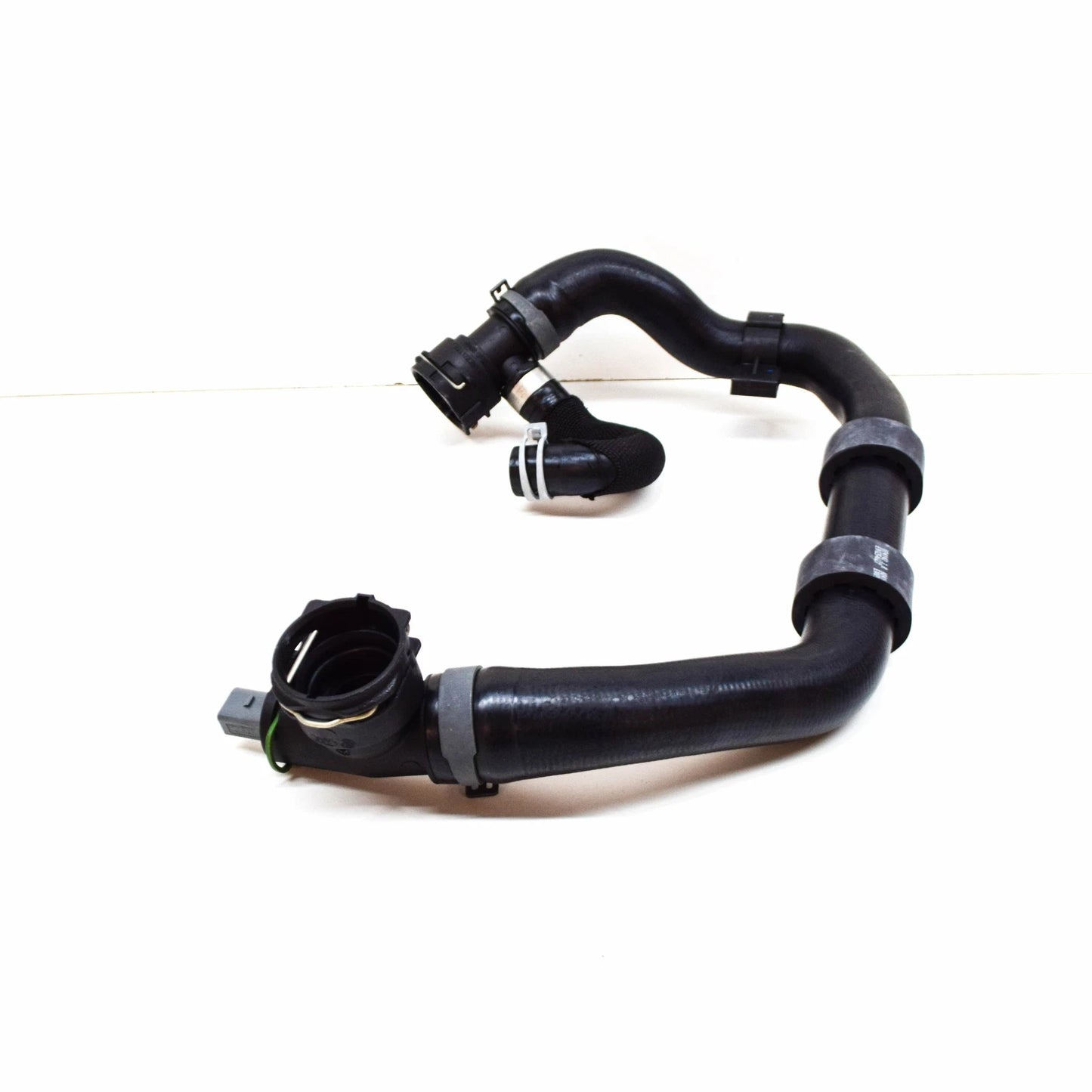 NEW VOLKSWAGEN JETTA MK7 A7 RIGHT LOWER WATER RADIATOR HOSE 5Q0122051EB