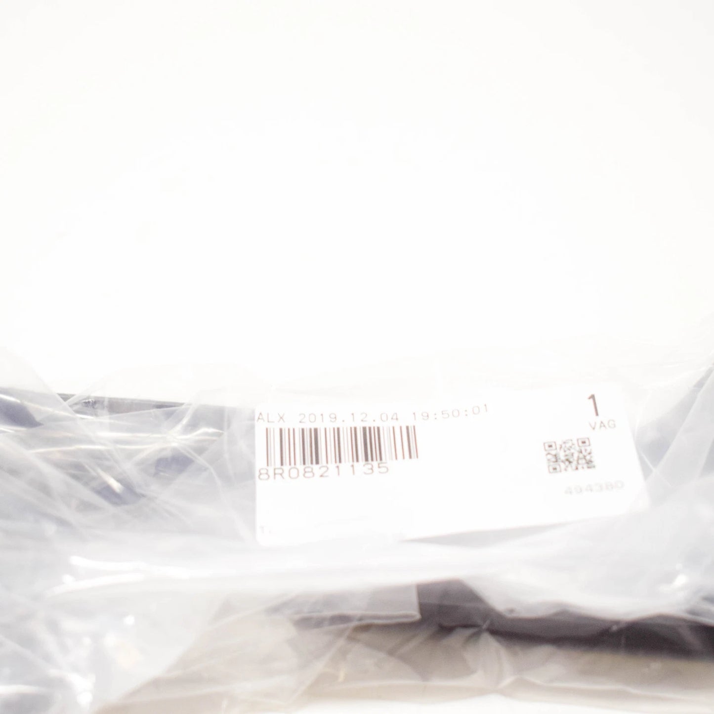 NEW AUDI Q5 8R FRONT LEFT FENDER BRACKET 8R0821135 2015