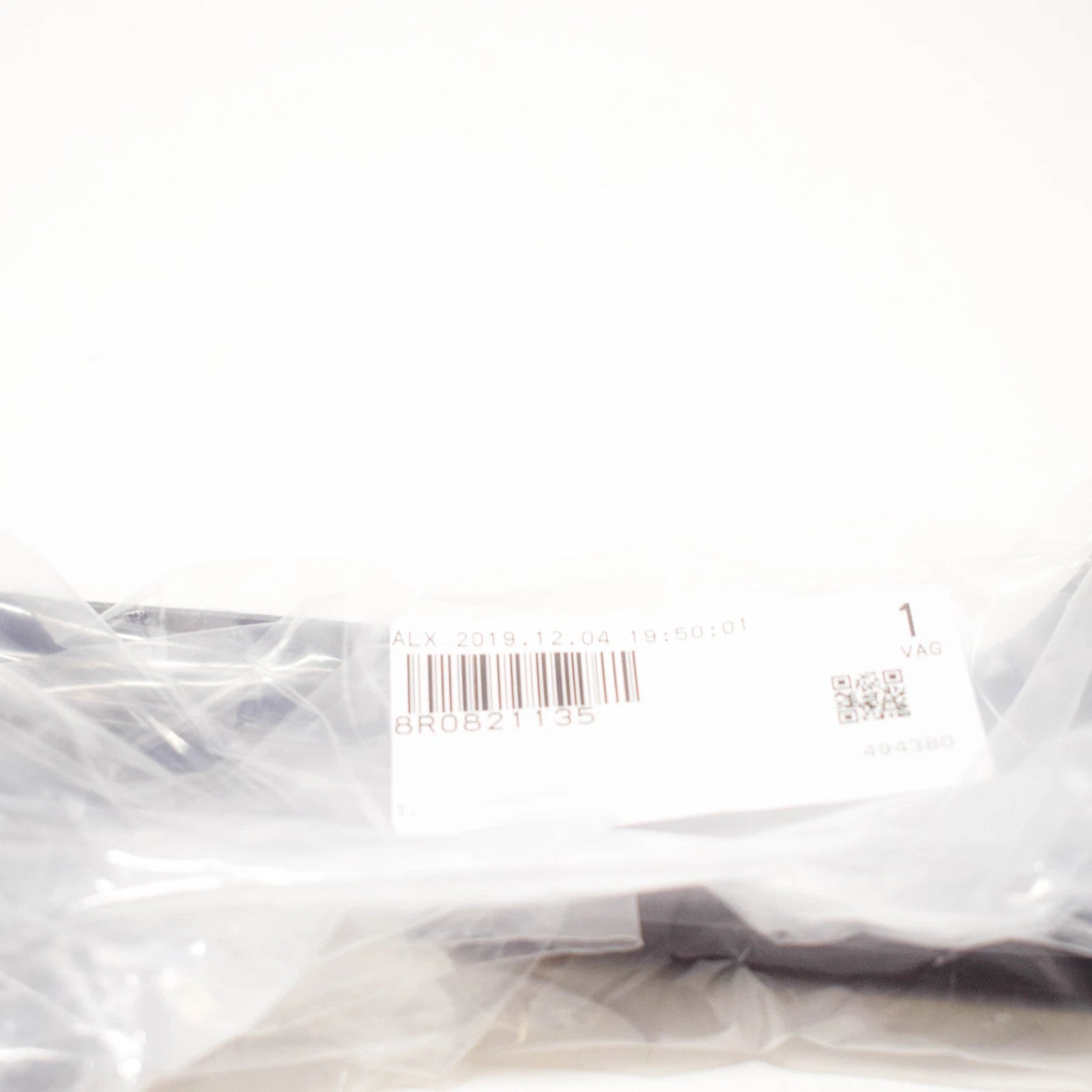 NEW AUDI Q5 8R FRONT LEFT FENDER BRACKET 8R0821135 2015