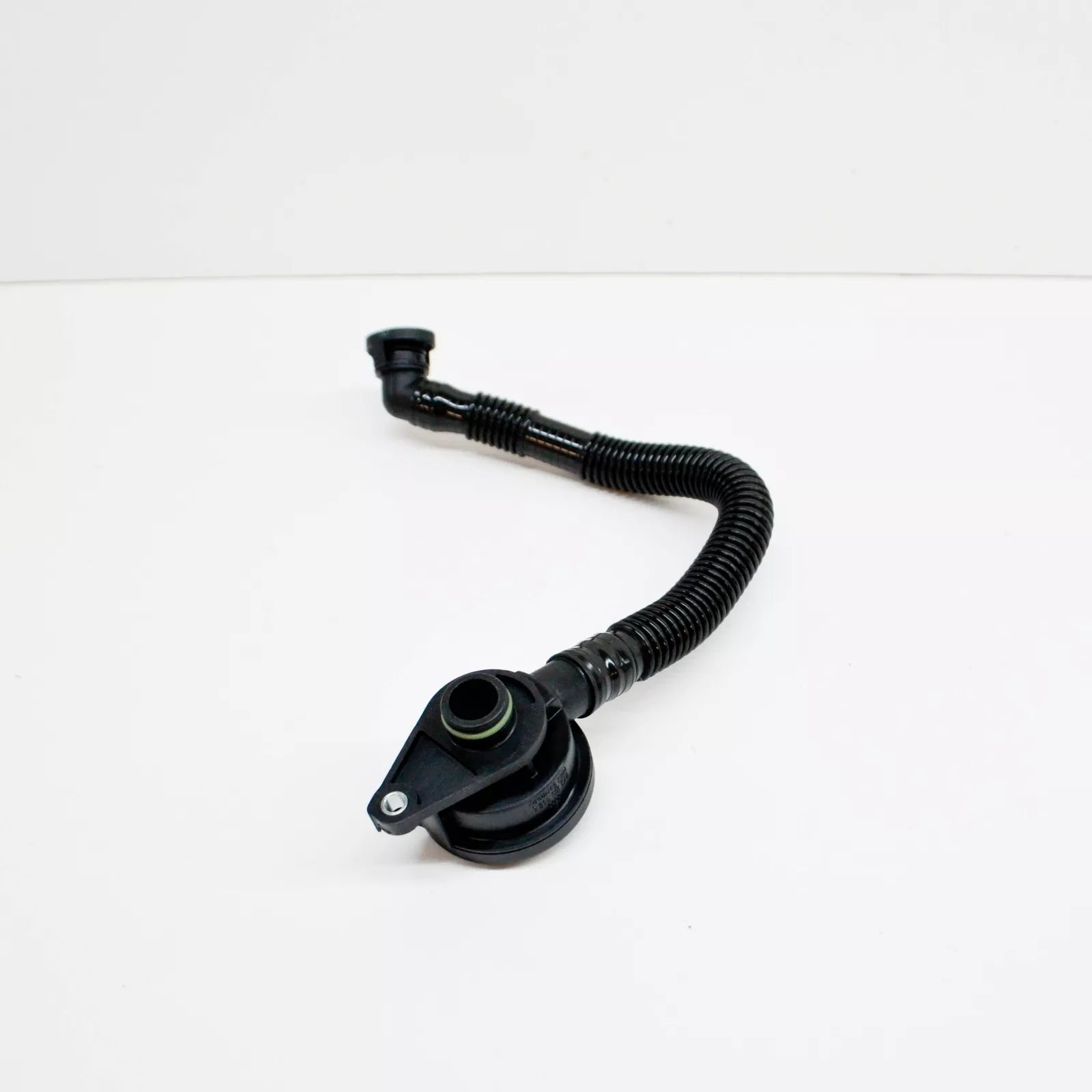 NEW AUDI RS4 AVANT QUATTRO B8 LEFT VENT HOSE 079103209CB ORIGINAL