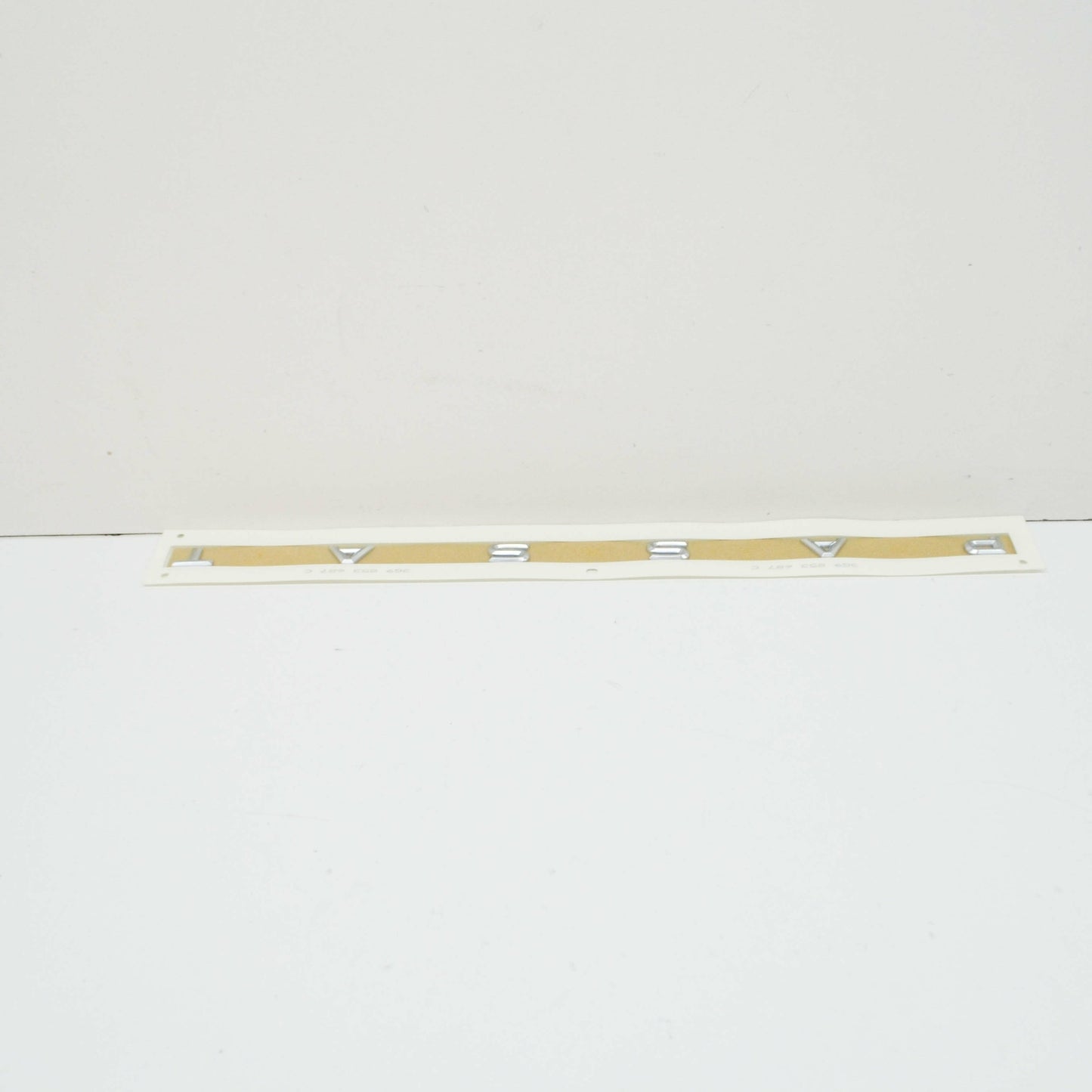 NEW VW PASSAT B8 3G BOOTLID BADGE 3G9853687C2ZZ ORIGINAL