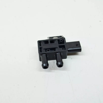 NEW BMW 1 F21 DPF PRESSURE SENSOR 13628570686 ORIGINAL