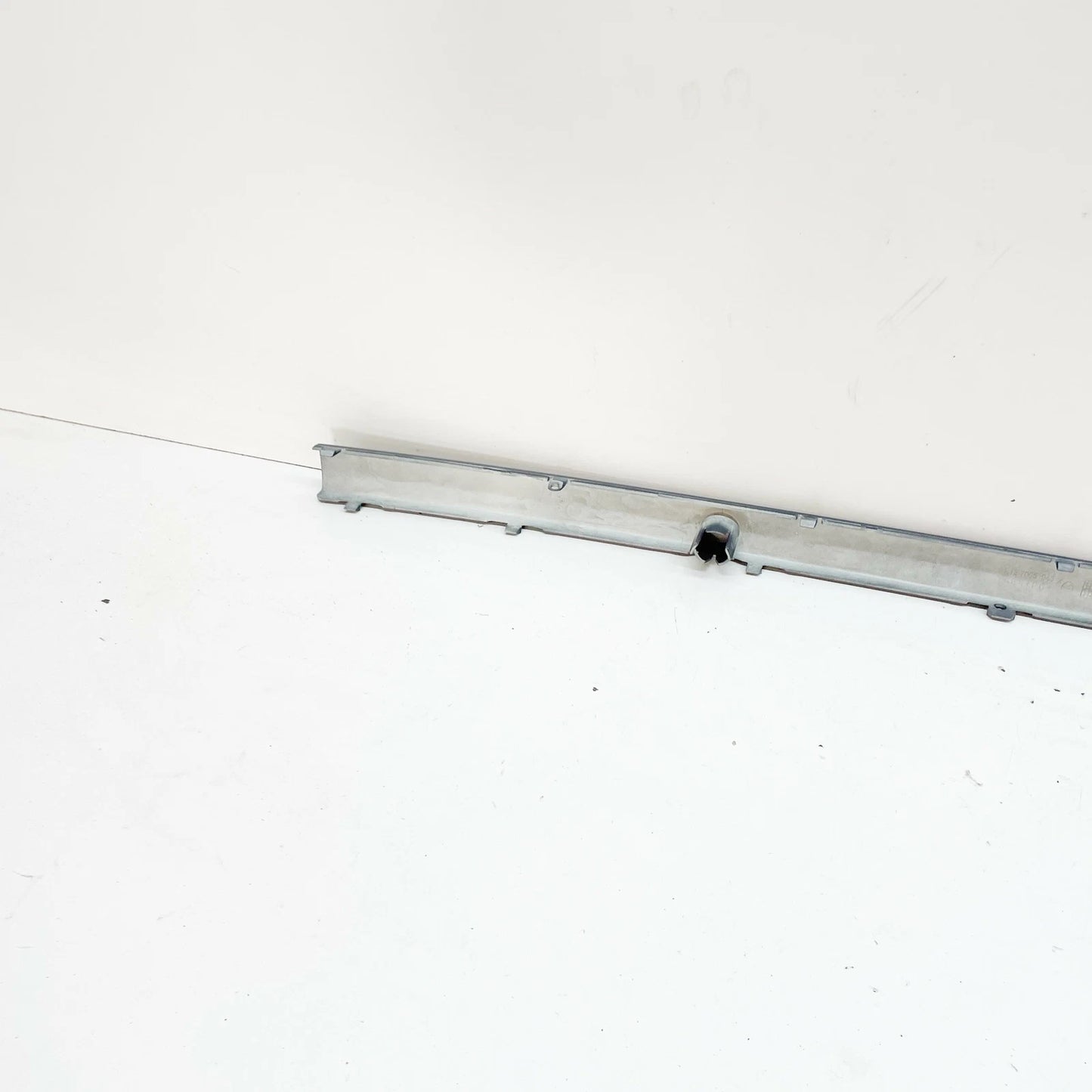 NEW BMW 5 E39 REAR BUMPER GUARD TRIM 7005944 51127005944 ORIGINAL