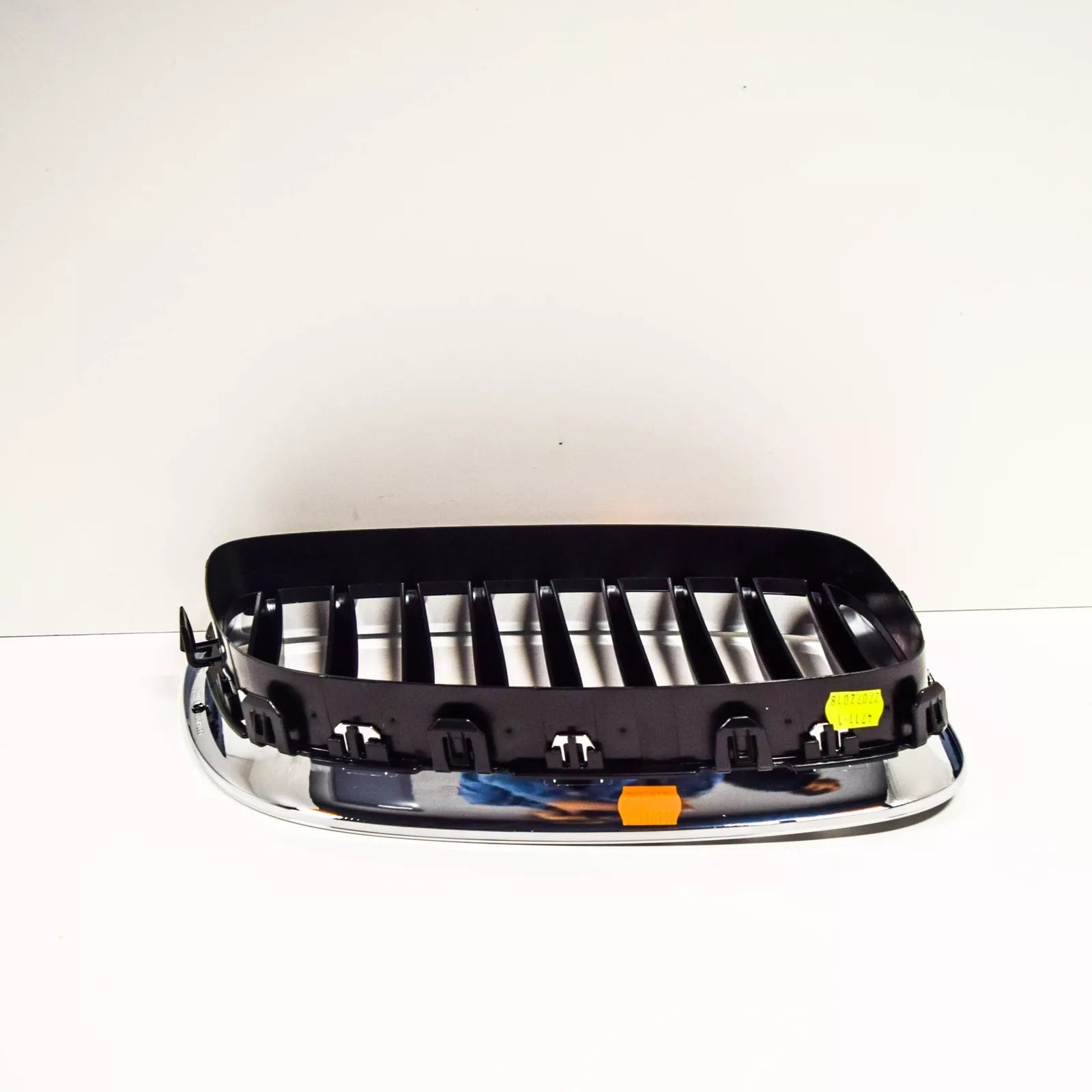 NEW BMW 5 GRAN TURISMO F07 FRONT RADIATOR LEFT KIDNEY GRILLE 51137200167