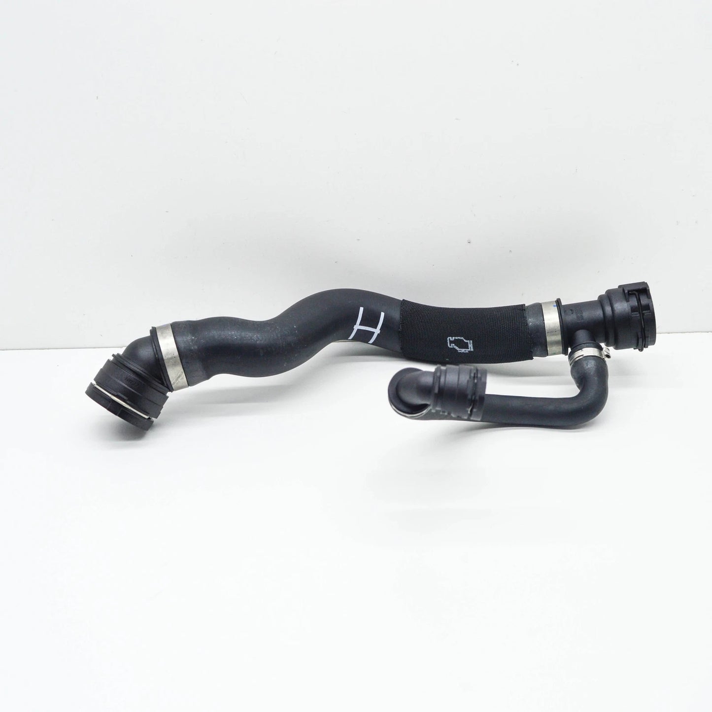 NEW BMW X5 G05 LOWER RIGHT WATER RADIATOR COOLANT HOSE 17129894783 ORIGINAL