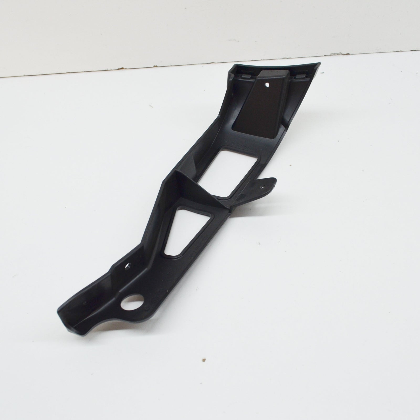 new mb a w176 front bumper right side mounting rail a1768852200 original