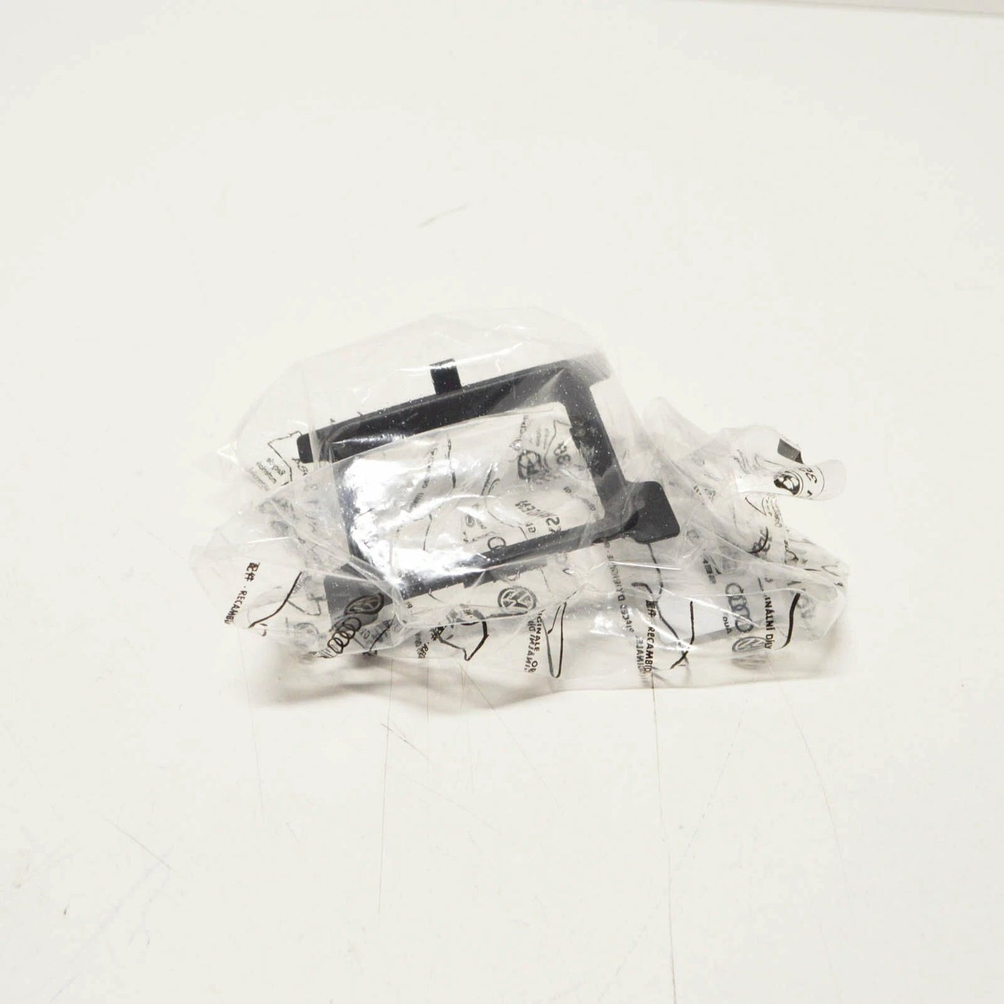 NEW AUDI A3 8V CABRIO RADAR SENSOR COVER TRIM 8V0907224C 2019 ORIGINAL