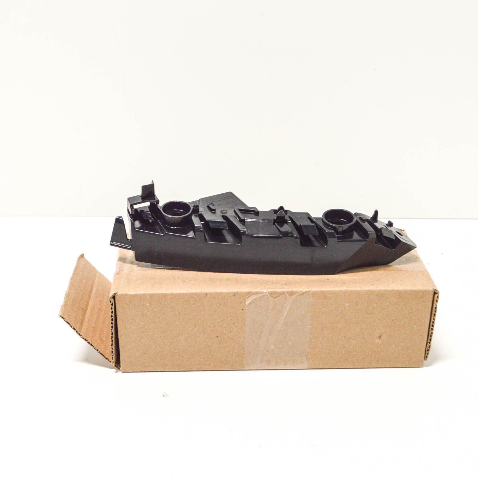 NEW VOLKSWAGEN ATLAS R-LINE FRONT BUMPER LEFT SIDE BRACKET 3CN807049 ORIGINAL