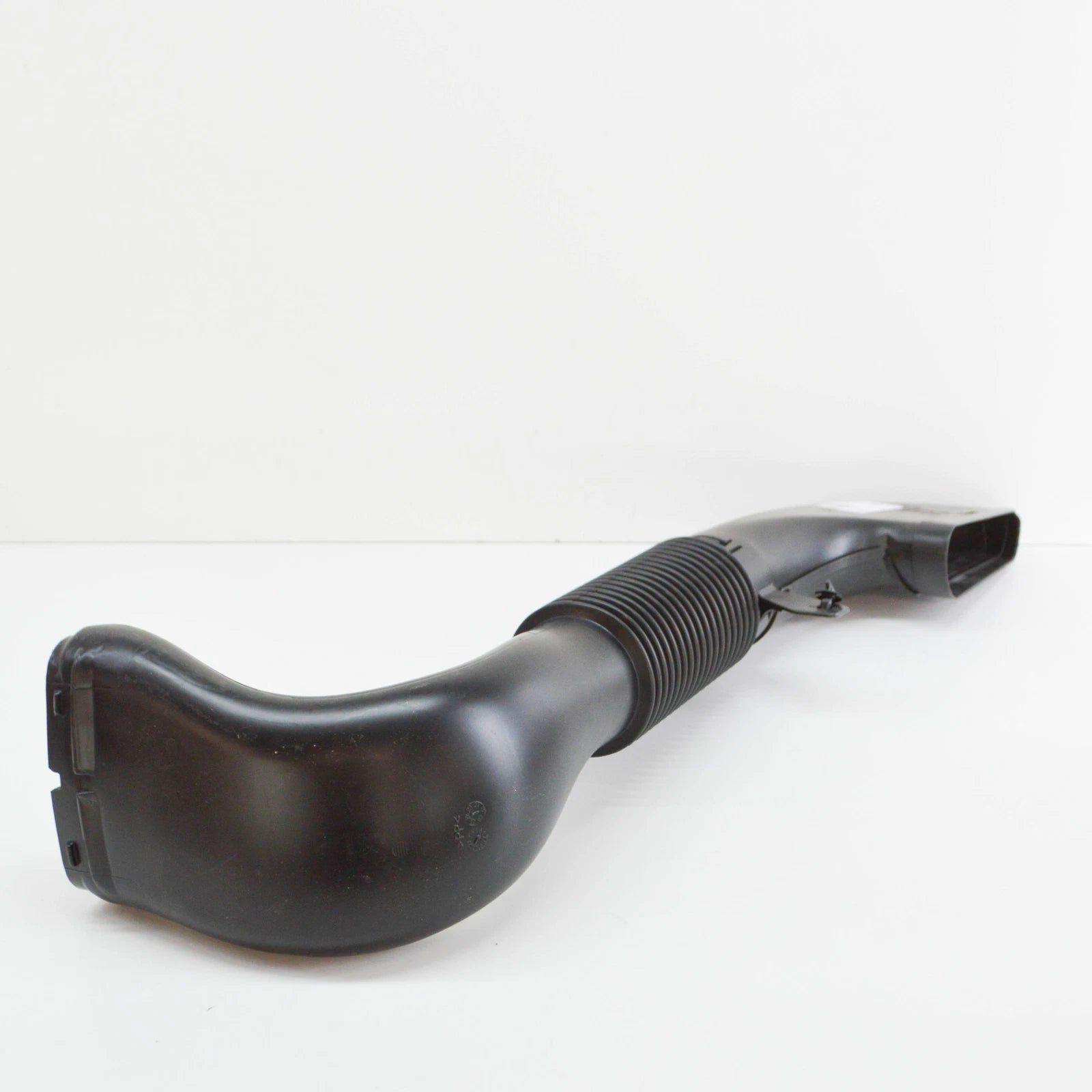 NEW MERCEDES-BENZ C-CLASS W204 AIR INTAKE HOSE A6460900182 2010 ORIGINAL