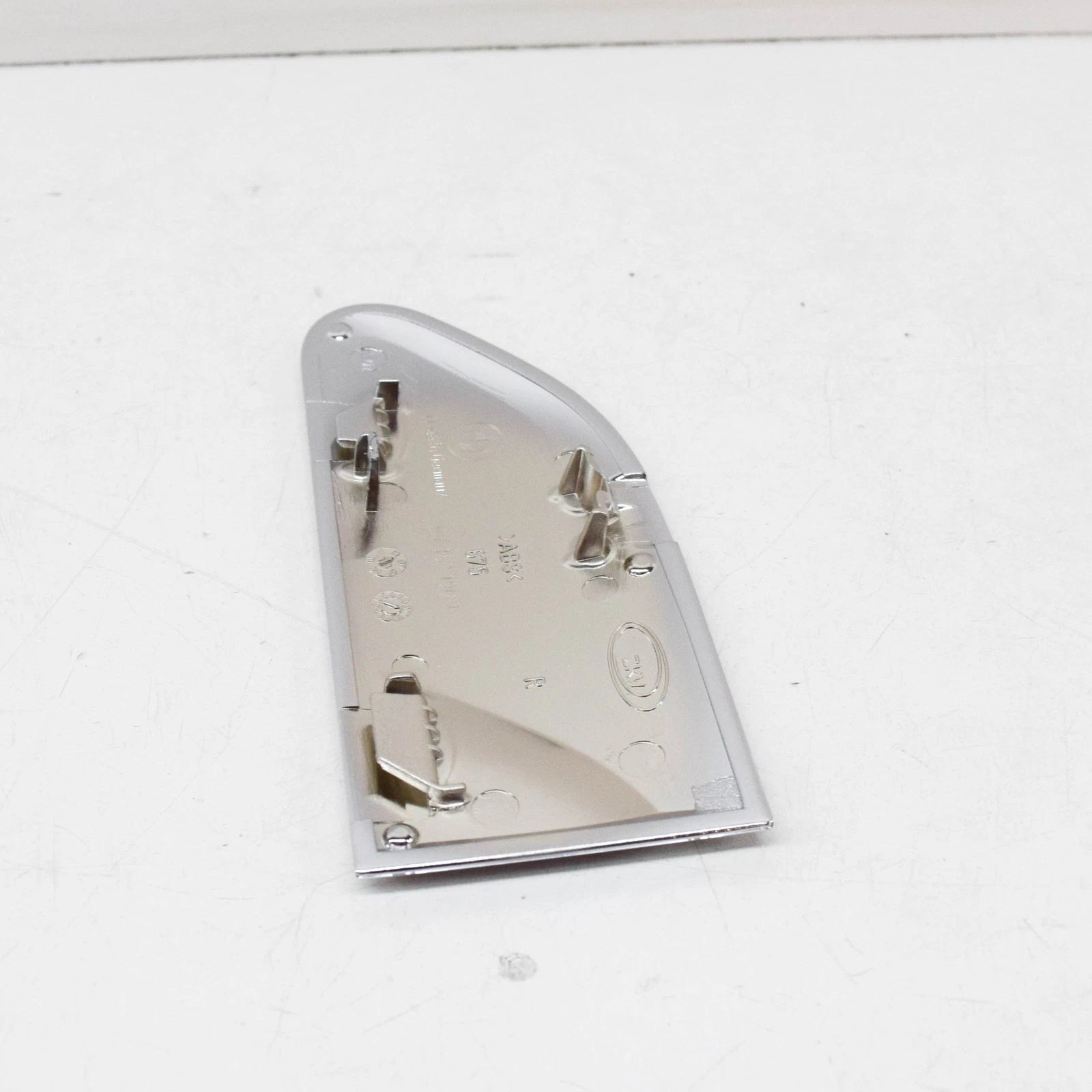 NEW BMW 7 F01 FRONT RIGHT FENDER CHROME TRIM COVER 63137182190 ORIGINAL