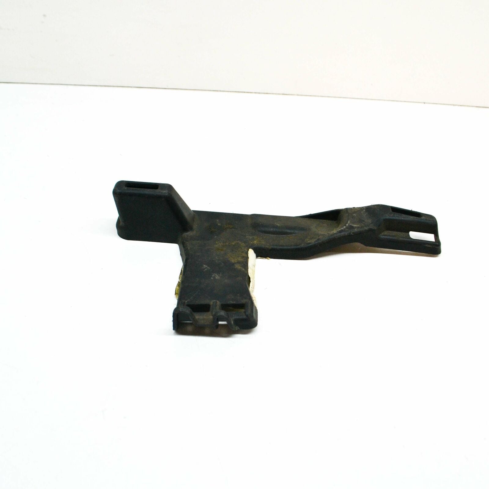 NEW MERCEDES-BENZ E COUPE C207 FRONT RIGHT BUMPER BRACKET A2078851016 ORIGINAL