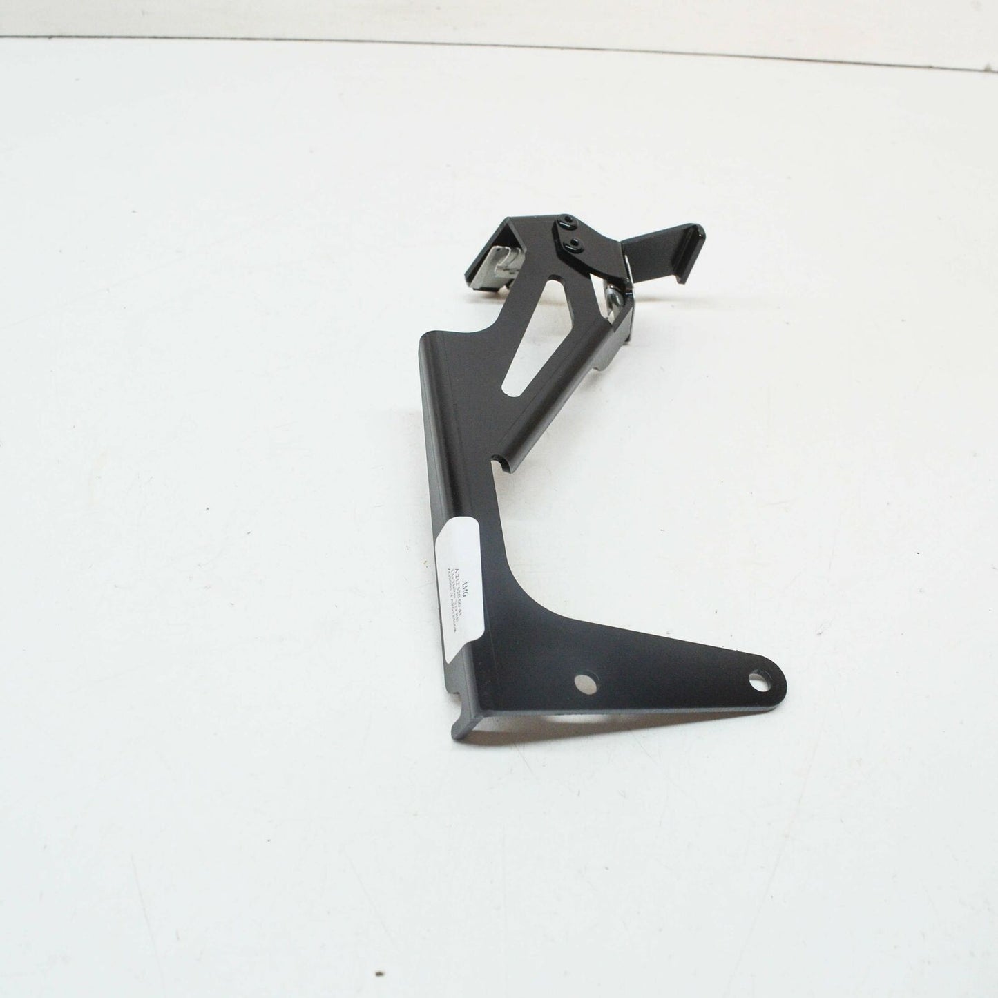 NEW MB C W204 FRONT RIGHT RADIATOR SUPPORT SHIELD BRACKET A2125200041 ORIGINAL