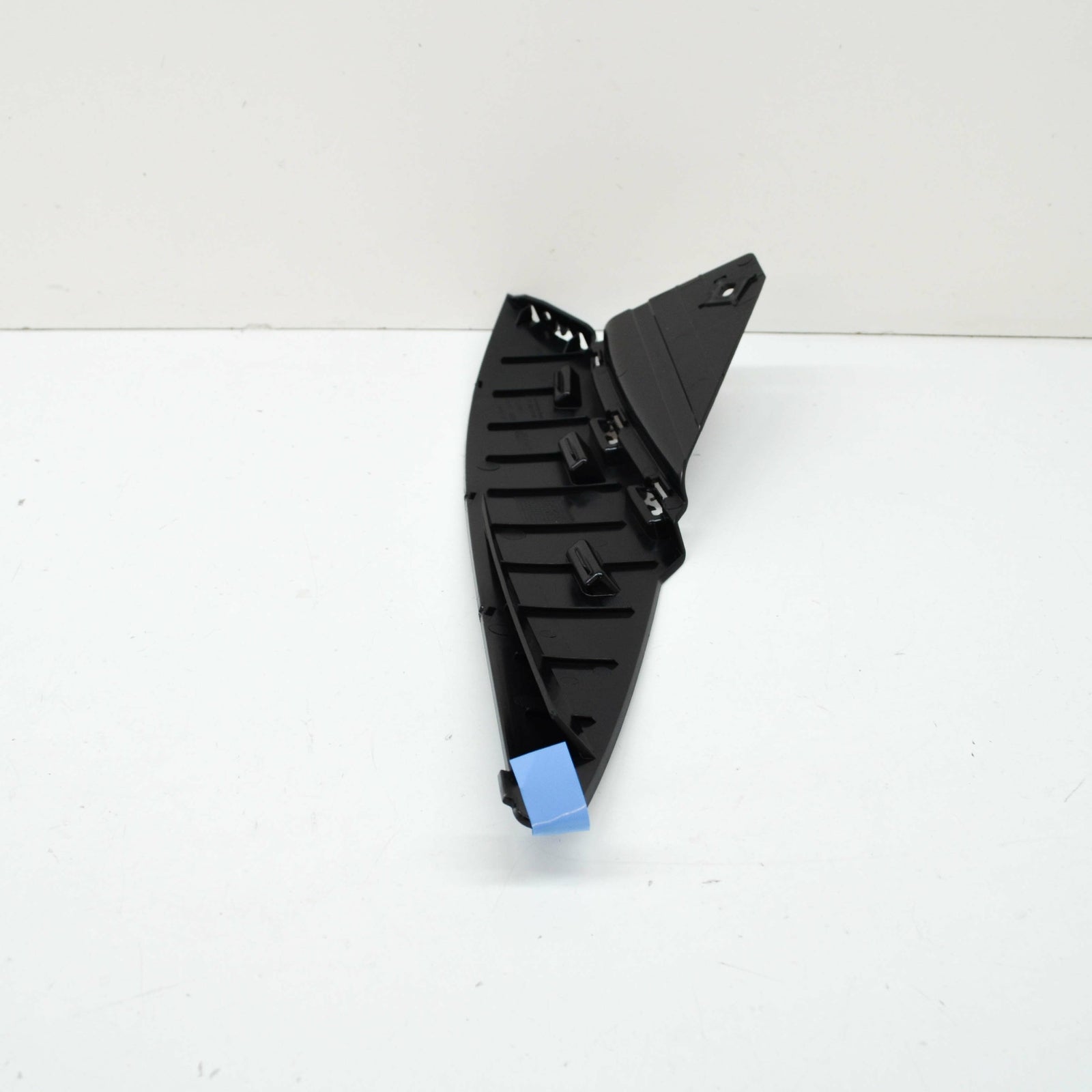 NEW MERCEDES-BENZ CLA COUPE C118 FRONT LEFT BUMPER BRACKET A1188854900 ORIGINAL