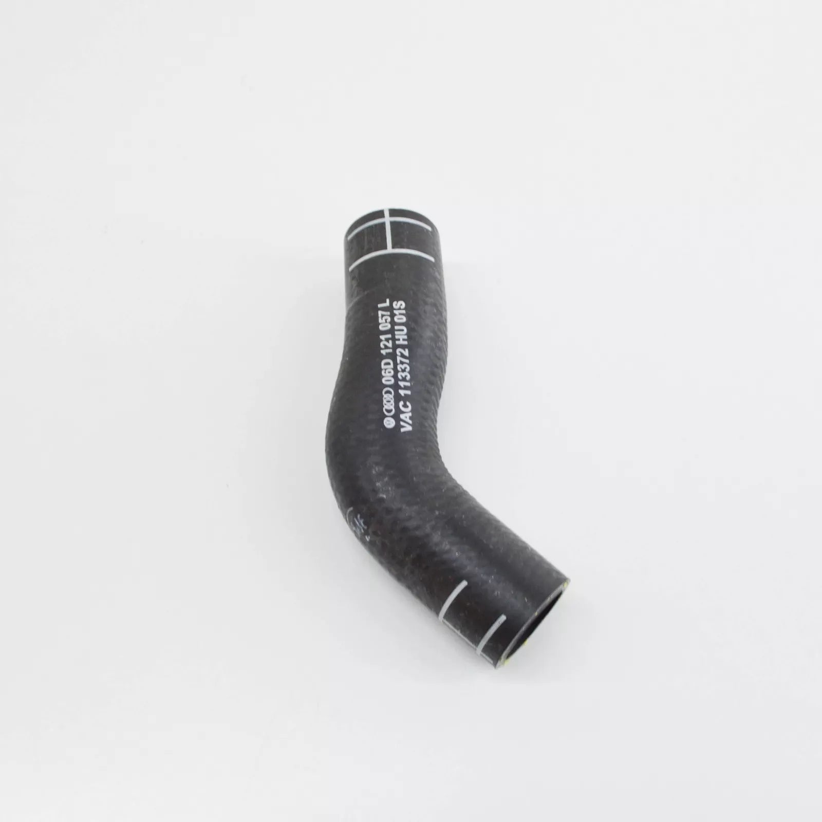 NEW AUDI A4 B7 ENGINE COOLANT HOSE 06D121057L ORIGINAL