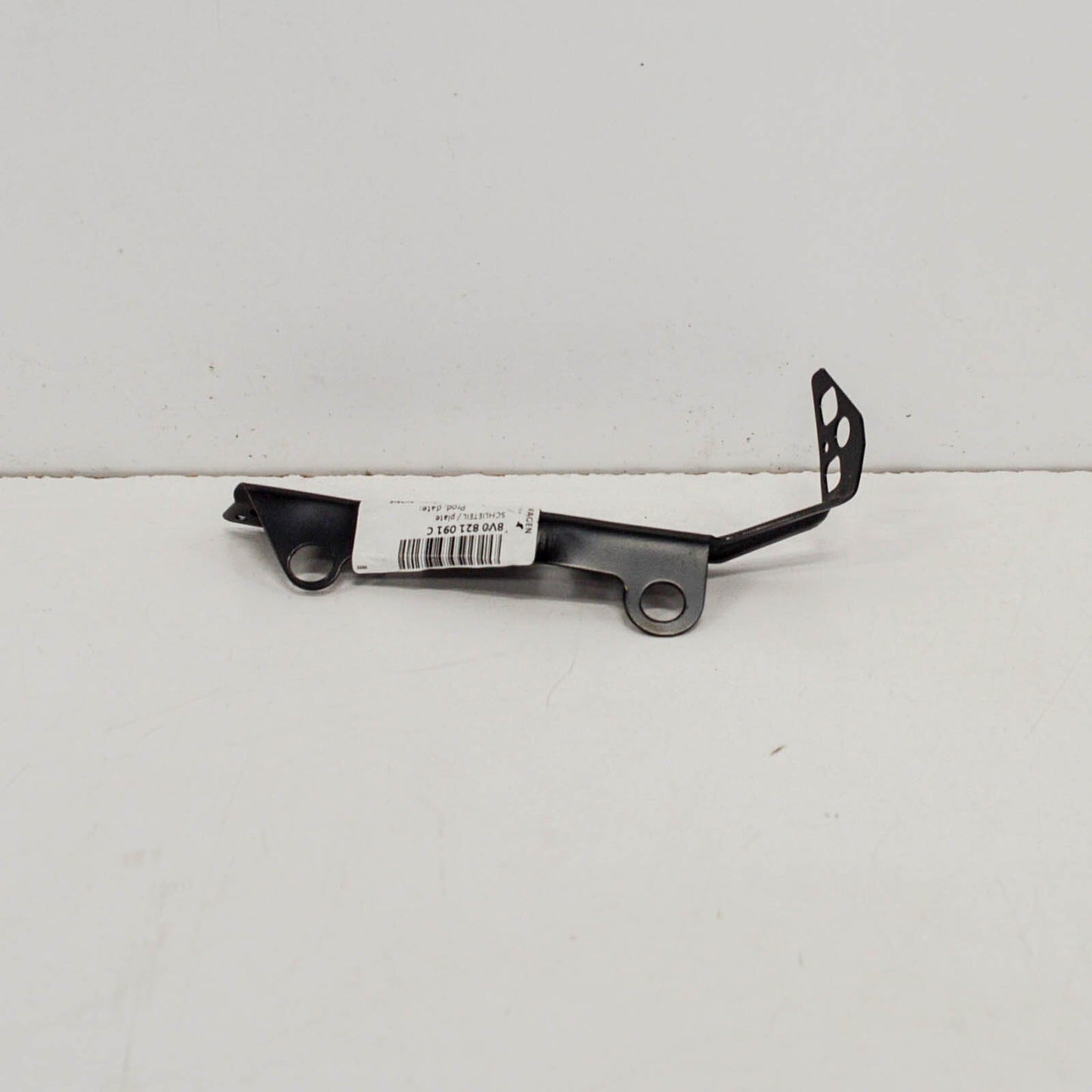 NEW AUDI A3 8V FRONT LEFT SIDE FENDER BRACKET 8V0821091C ORIGINAL