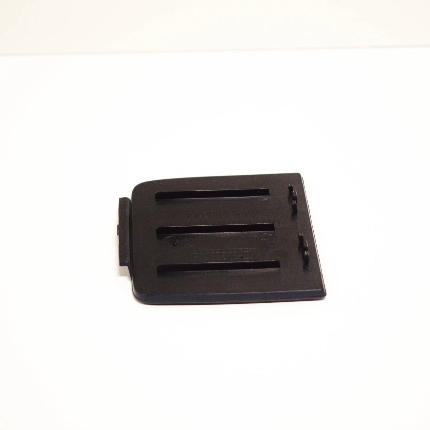 NEW BMW F26 X4 REAR BUMPER TOW HOOK EYE CAP COVER 51128066750 8066750 ORIGINAL