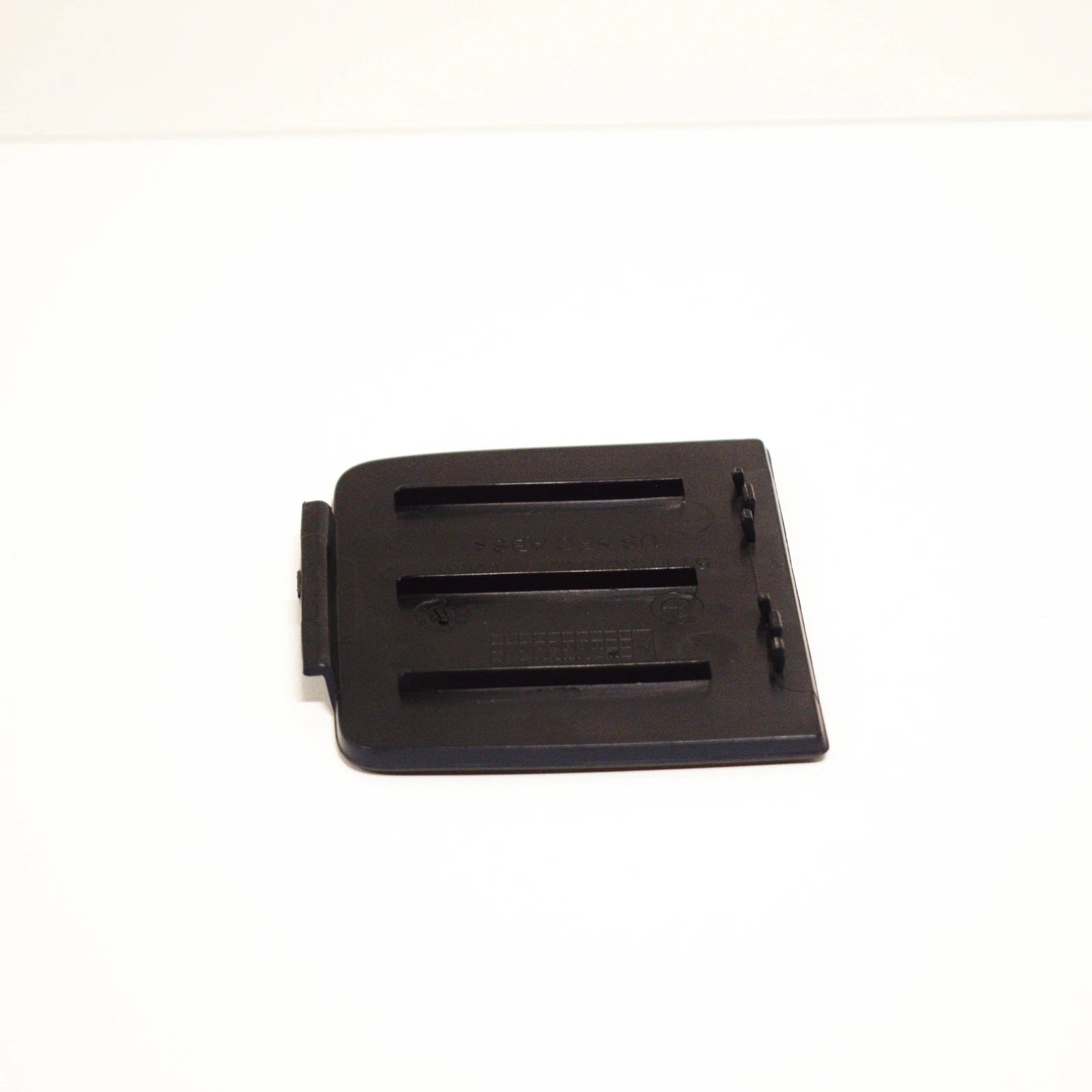 NEW BMW F26 X4 REAR BUMPER TOW HOOK EYE CAP COVER 51128066750 8066750 ORIGINAL