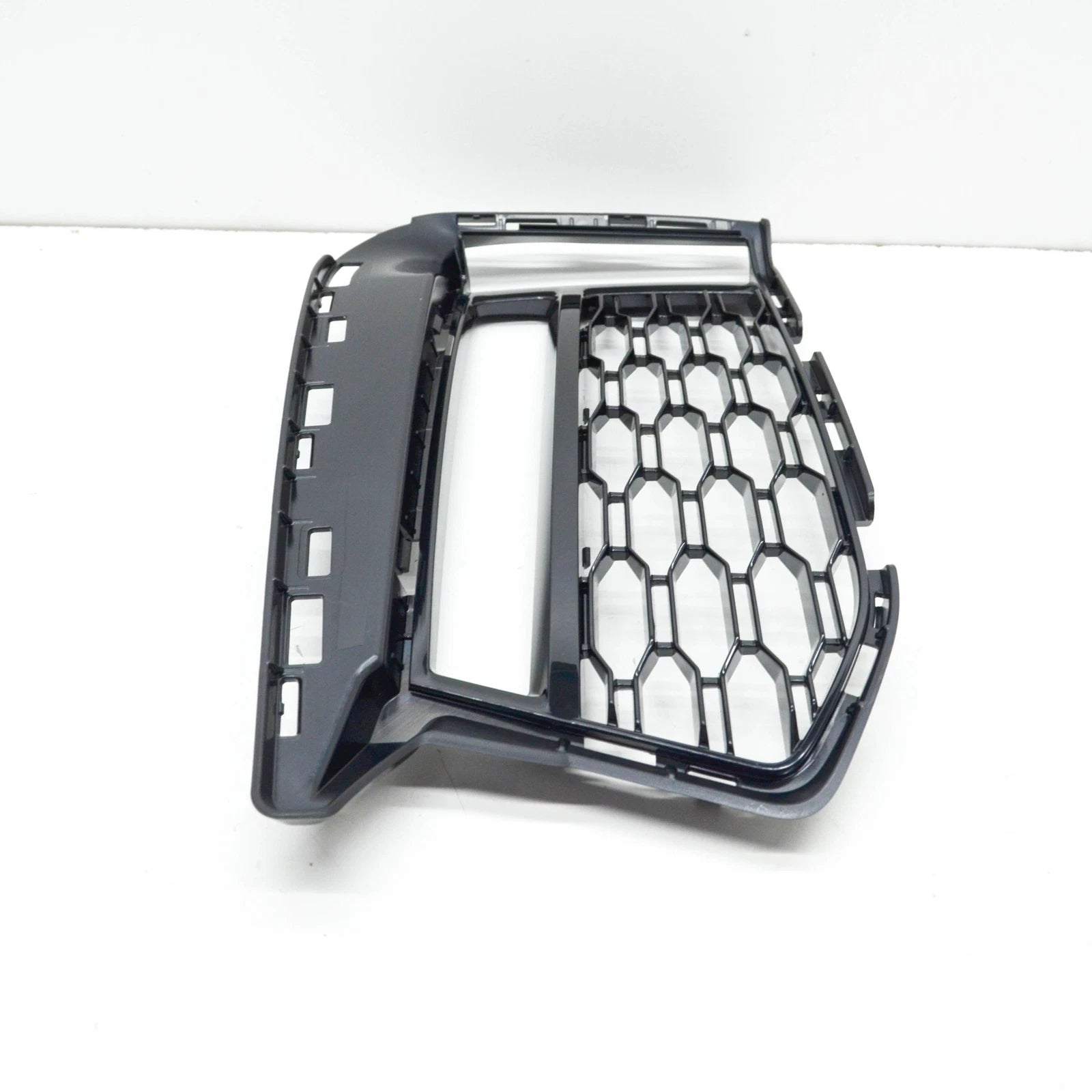 NEW BMW 5 G30 M SPORT FRONT BUMPER LOWER LEFT GRILLE 51118064963 ORIGINAL