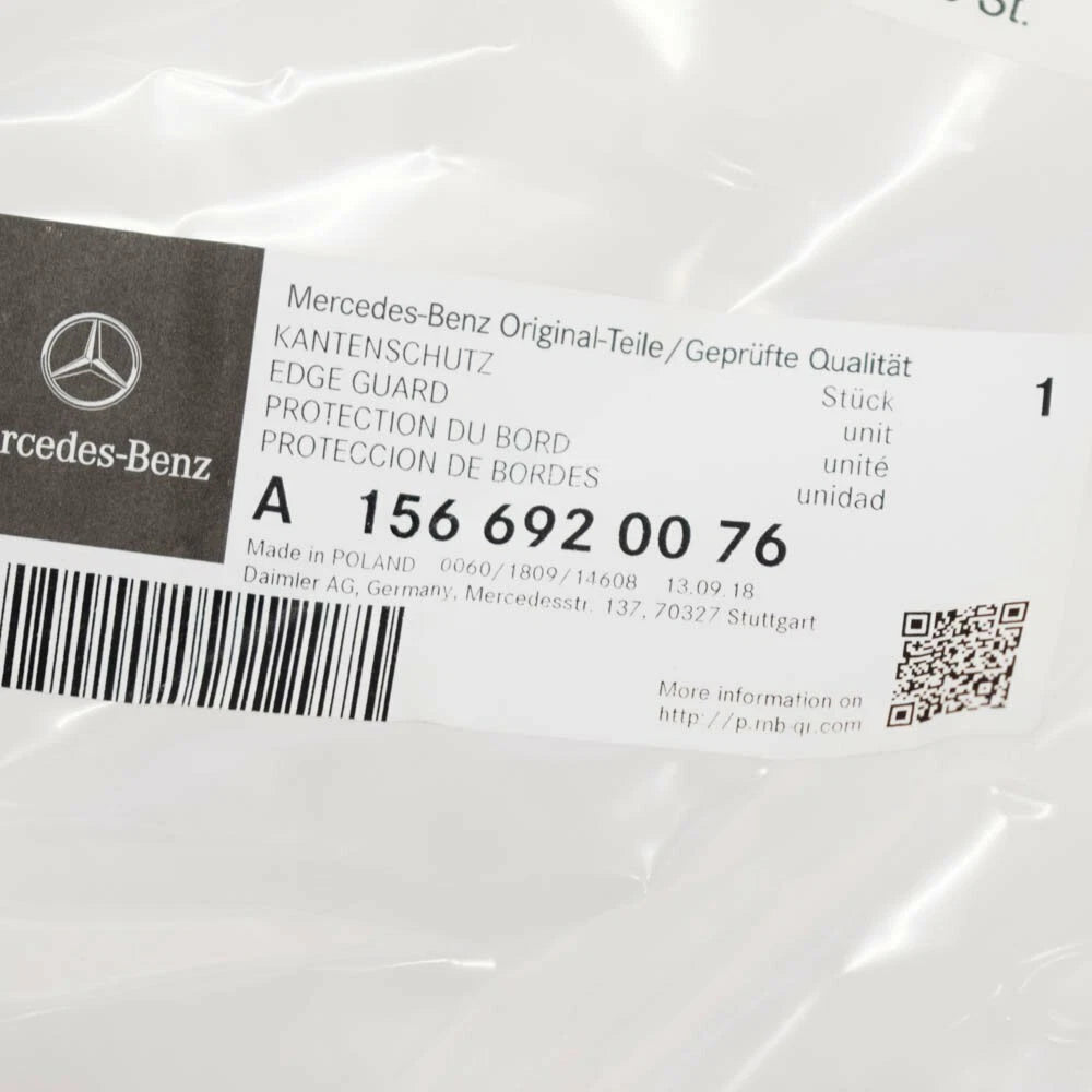 NEW MERCEDES-BENZ GLA X156 FRONT DOOR RUBBER SEAL A1566920076 ORIGINAL