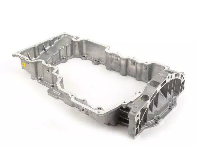 NEW AUDI A3 8V OIL SUMP UPPER PART 04L103603H ORIGINAL