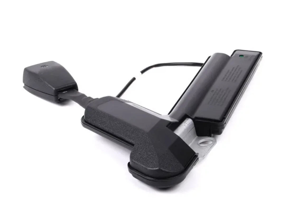 NEW BMW 3 COMPACT E36 FRONT LEFT SEAT BUCKLE 72118167715 8167715 ORIGINAL