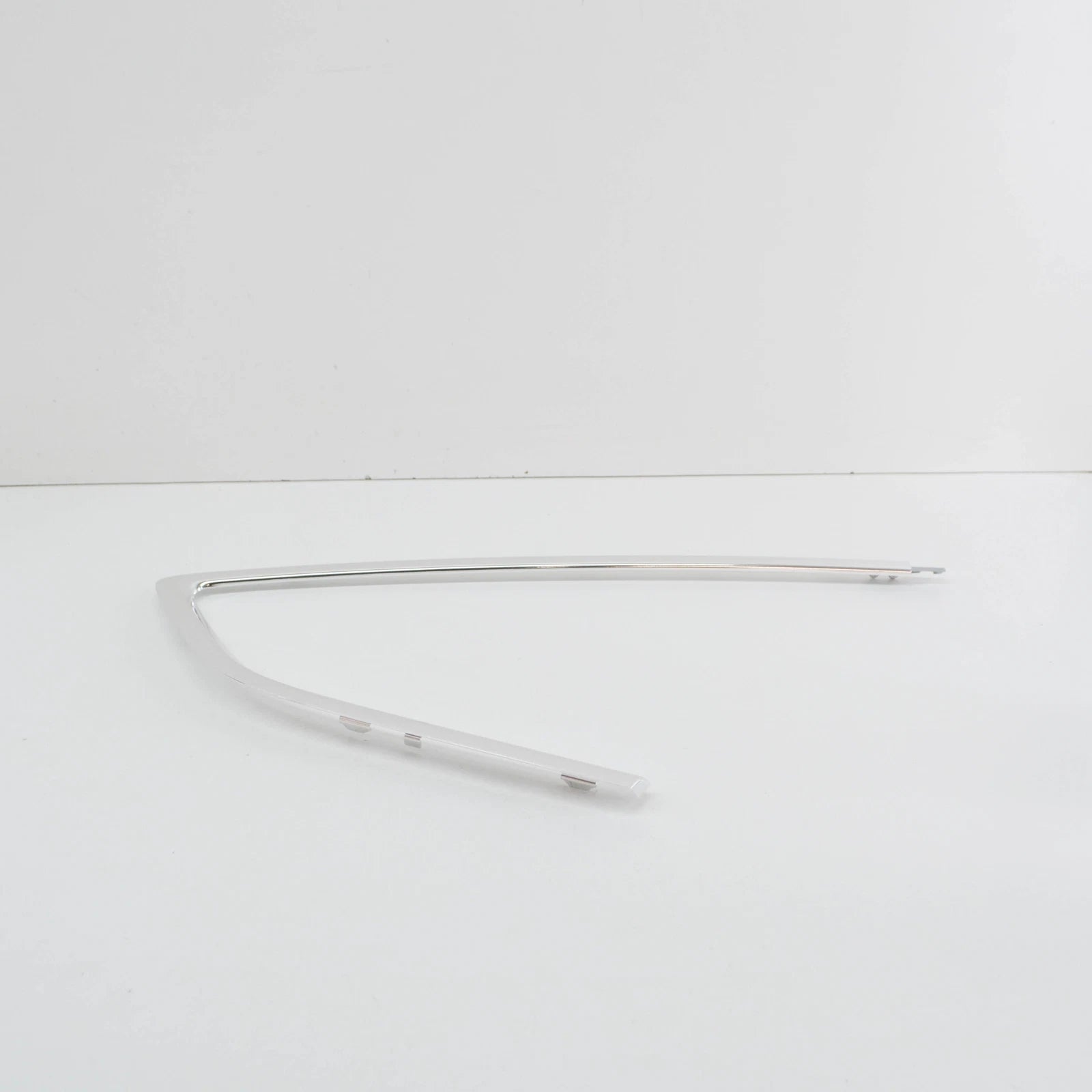 NEW AUDI A5 8T REAR RIGHT QUARTER WINDOW MOLDING 8T8853346A2ZZ ORIGINAL