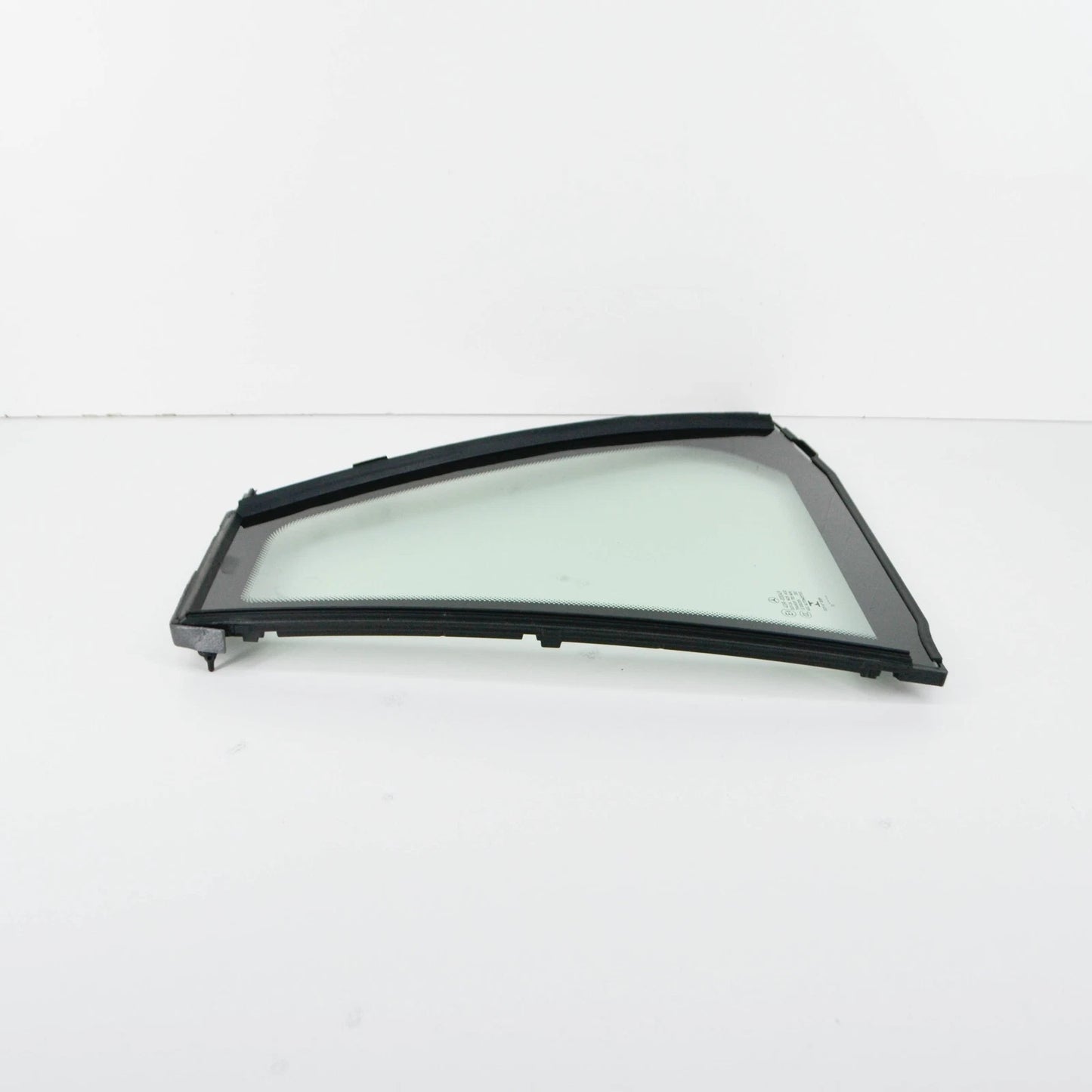 NEW MERCEDES-BENZ C-CLASS S204 REAR LEFT DOOR WINDOW A2047300355