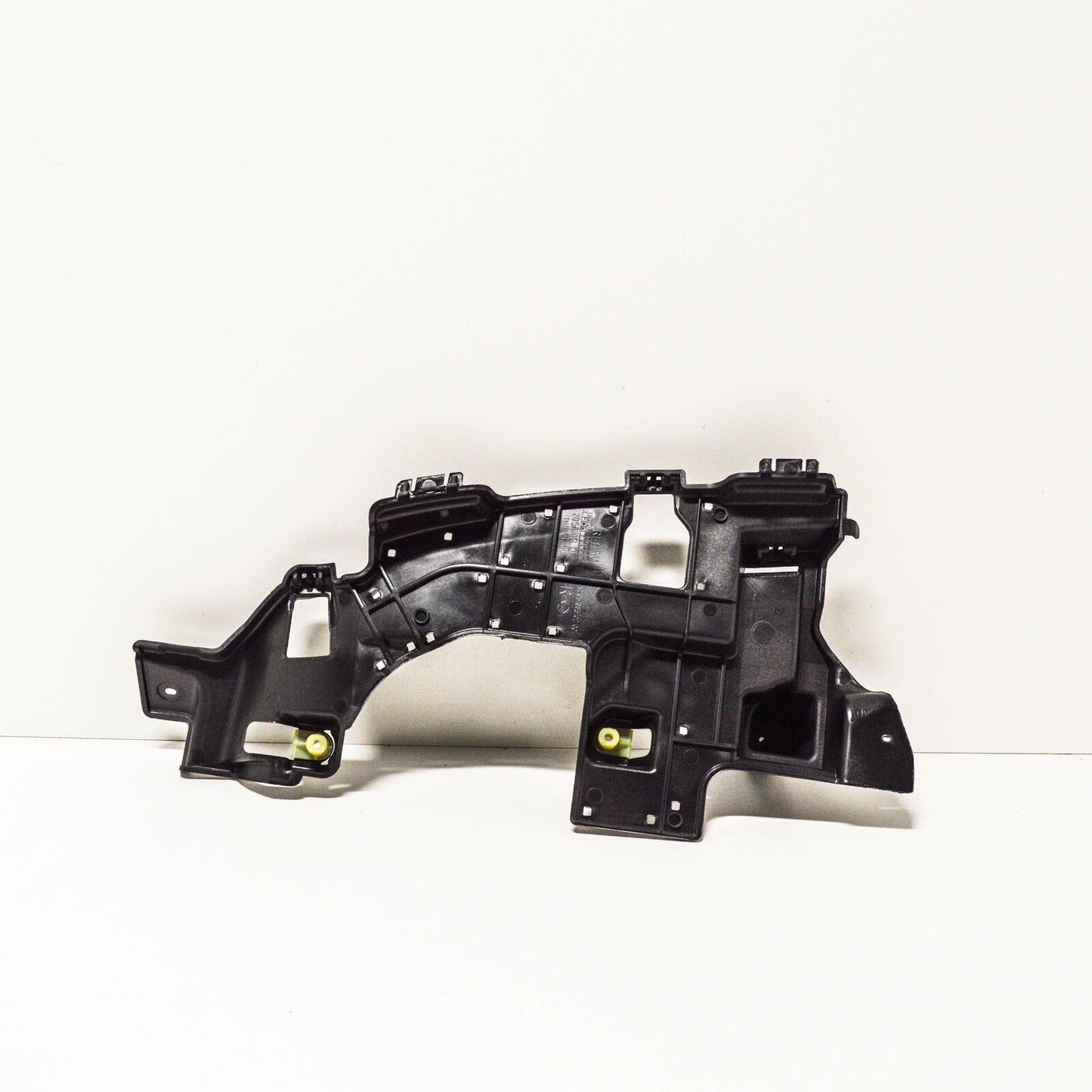 NEW MERCEDES-BENZ C-CLASS W205 RIGHT EXHAUST TIP BRACKET A2058850200 ORIGINAL