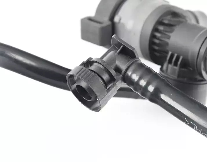 NEW BMW 5 F07 FUEL TANK BREATHER VALVE WITH PIPE 13907636143 ORIGINAL