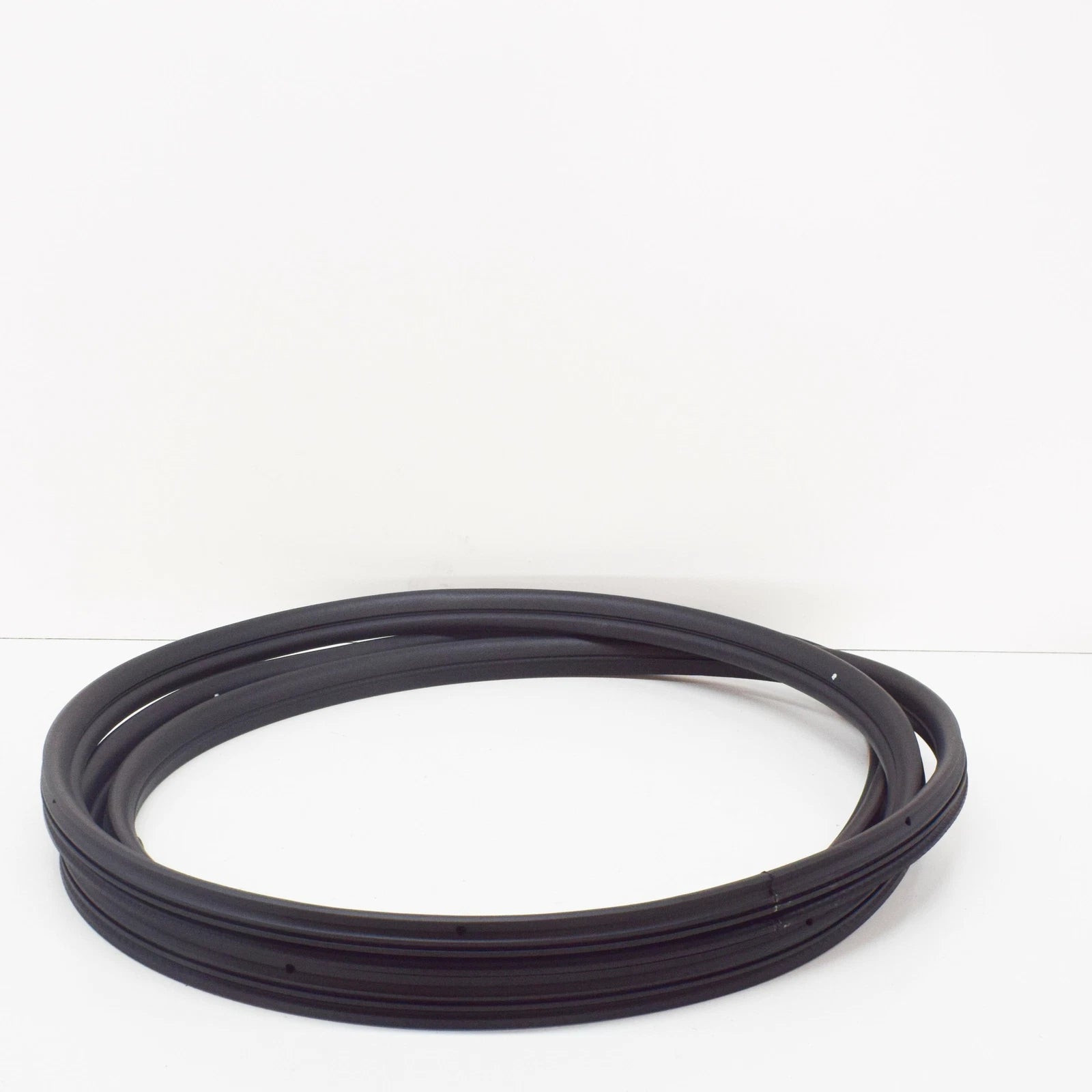 NEW MERCEDES-BENZ VITO W639 RIGHT SLIDING DOOR GASKET A6397330798 ORIGINAL