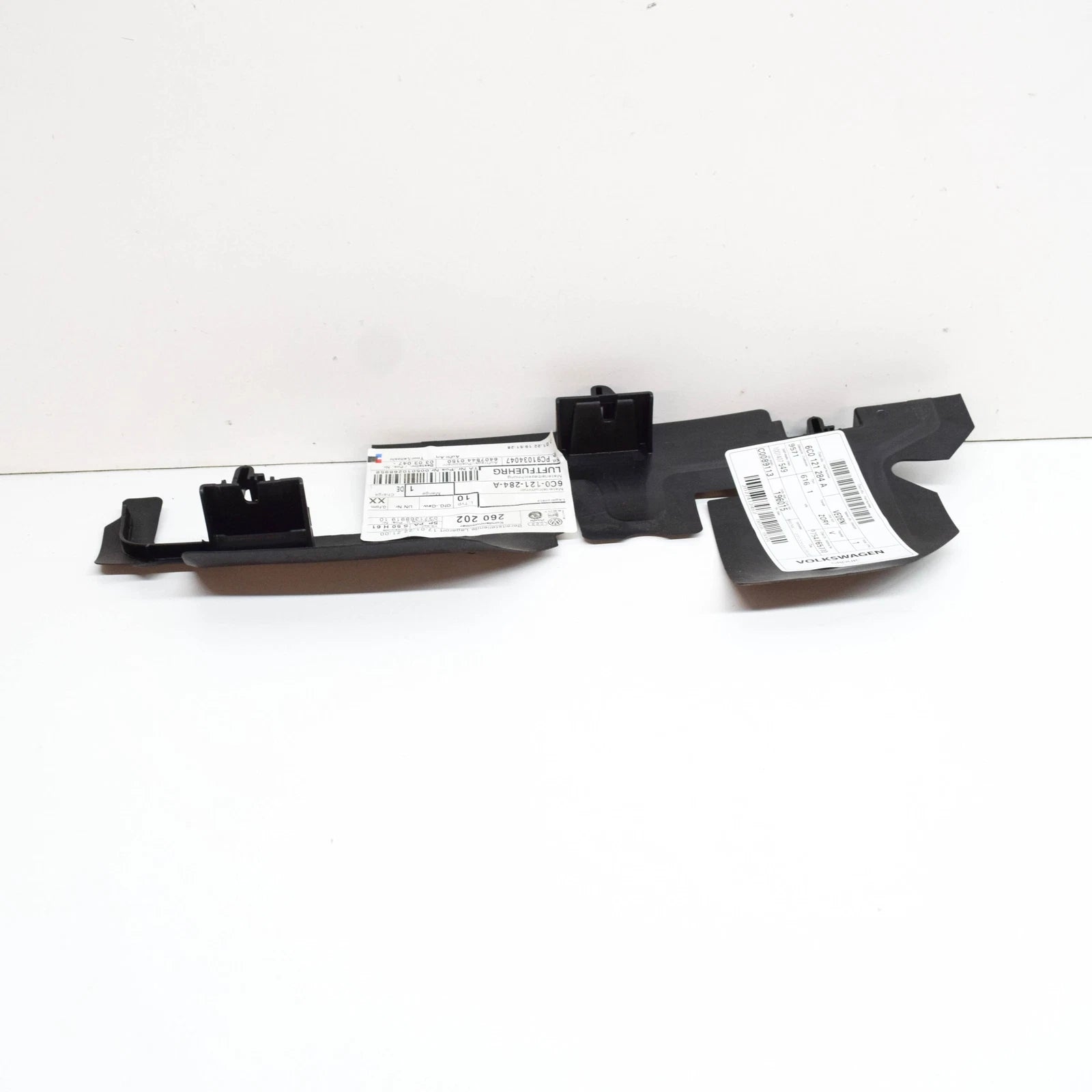 NEW VOLKSWAGEN POLO 6R MK5 RIGHT RADIATOR AIR GUIDE 6C0121284A ORIGINAL