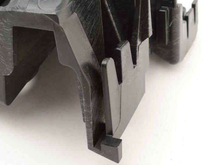 NEW VOLKSWAGEN GOLF MK6 REAR BUMPER RIGHT GUIDE PROFILE 5K6807394A ORIGINAL