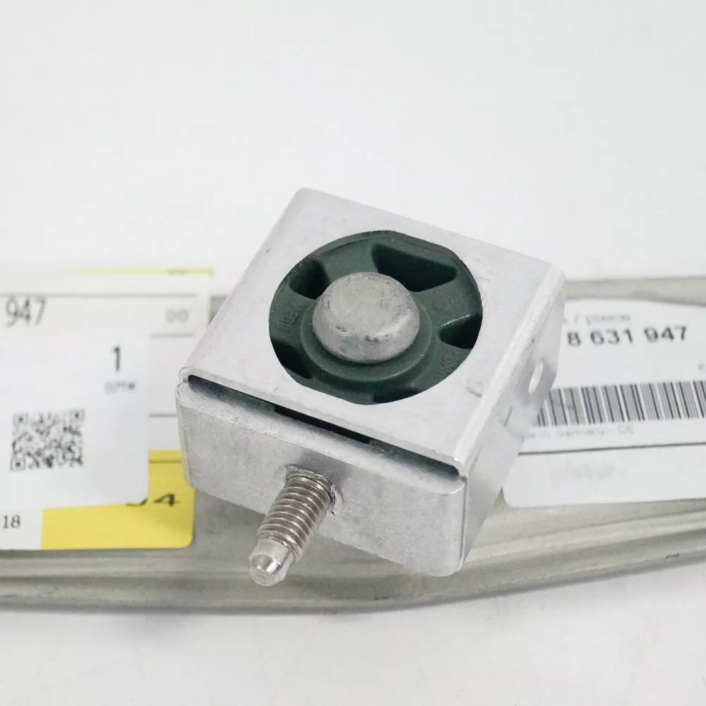 NEW BMW 4 F32 EXHAUST SYSTEM CENTER BRACKET 440I 18208631947 8631947